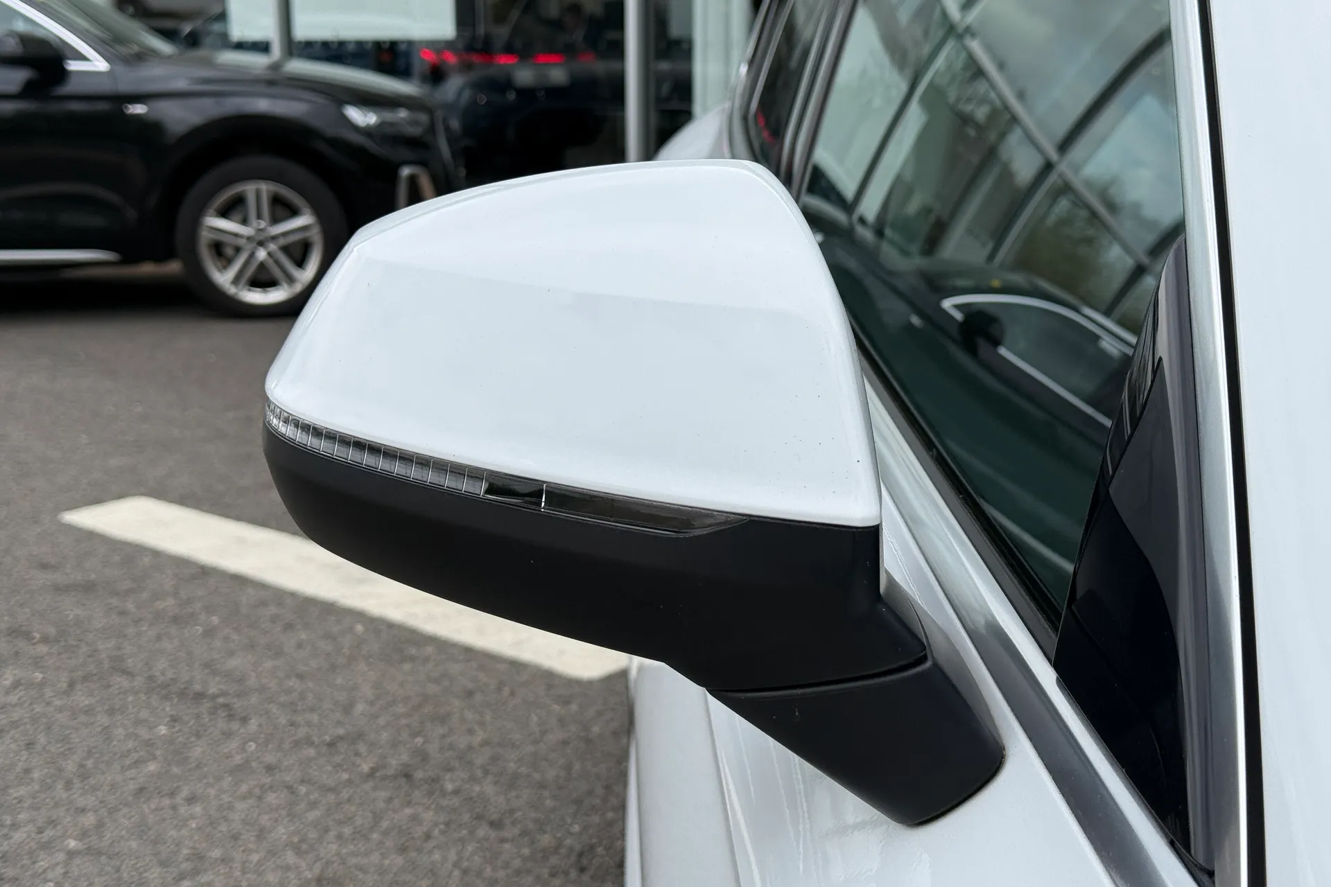 Audi Q5 thumbnail image number 12