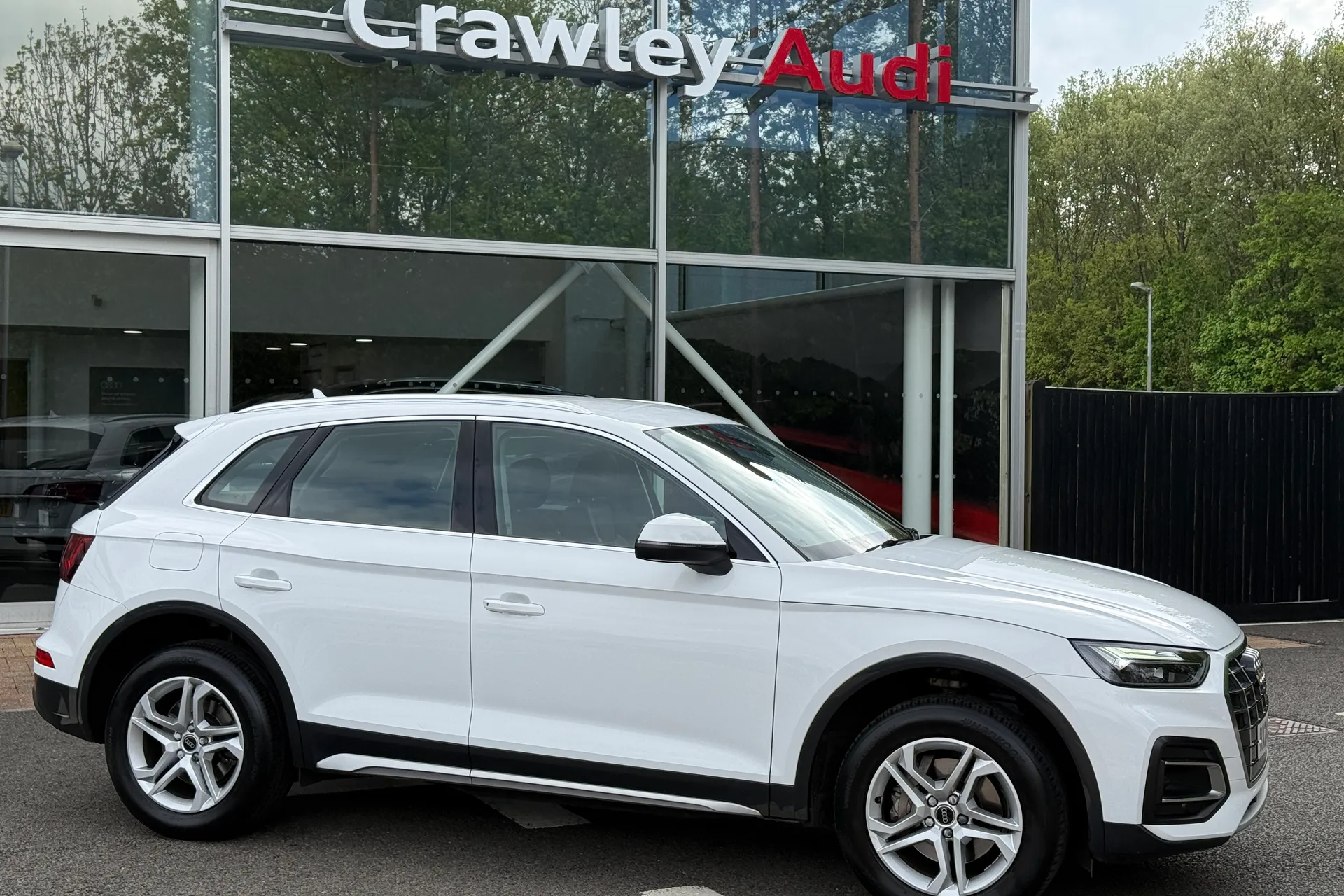 Audi Q5 thumbnail image number 2