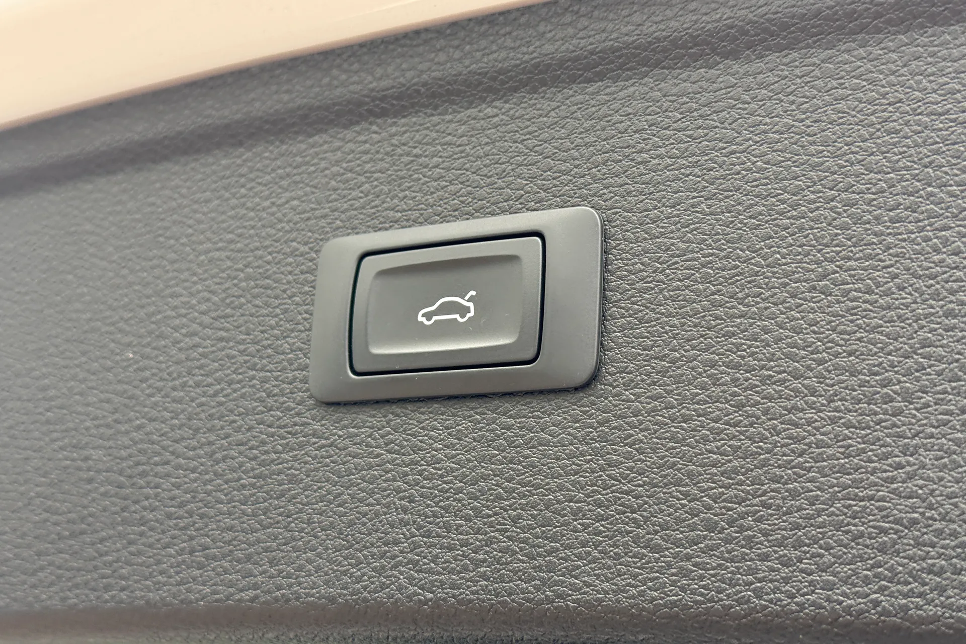 Audi Q5 thumbnail image number 44