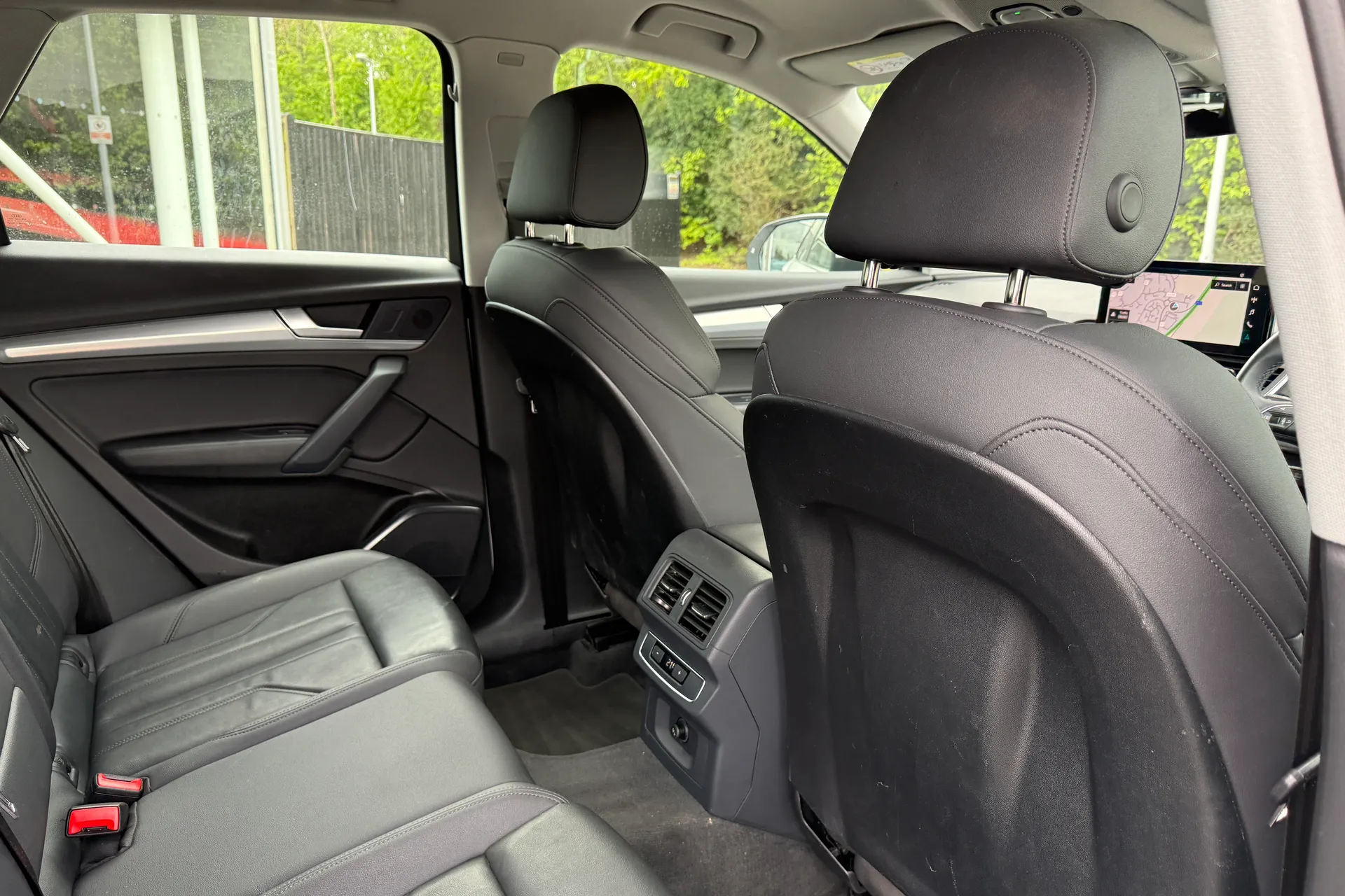 Audi Q5 thumbnail image number 35