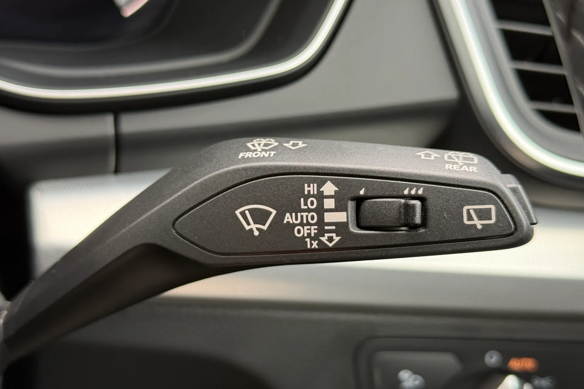 Audi Q5 thumbnail image number 16