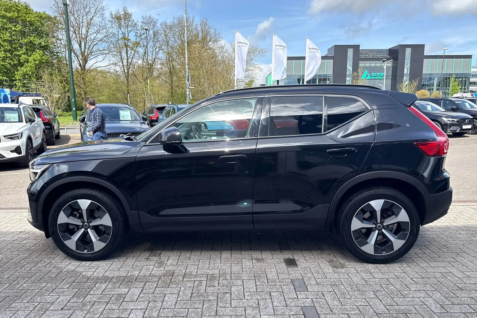Volvo XC40 thumbnail image number 11