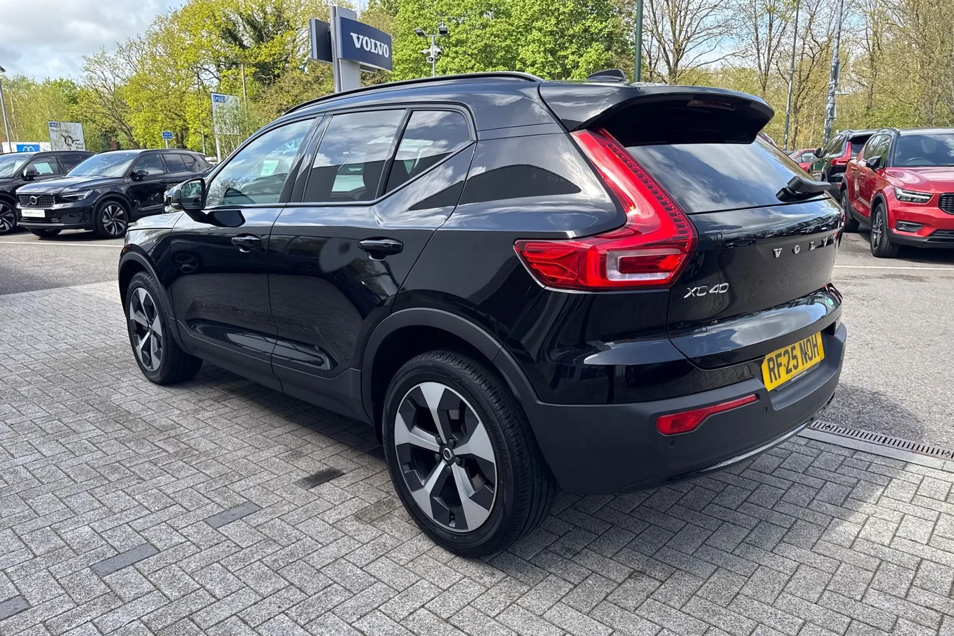 Volvo XC40 thumbnail image number 10