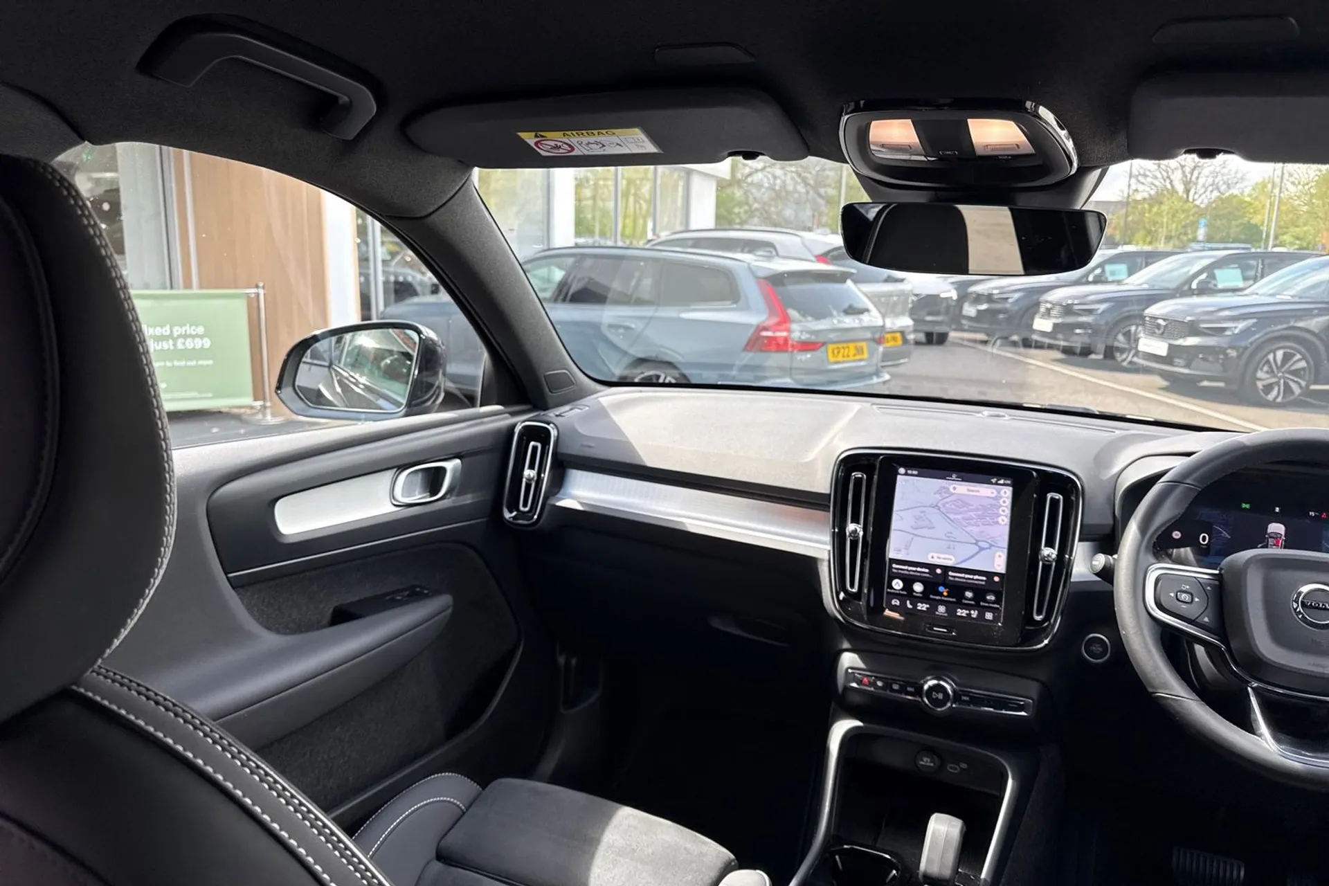 Volvo XC40 thumbnail image number 32