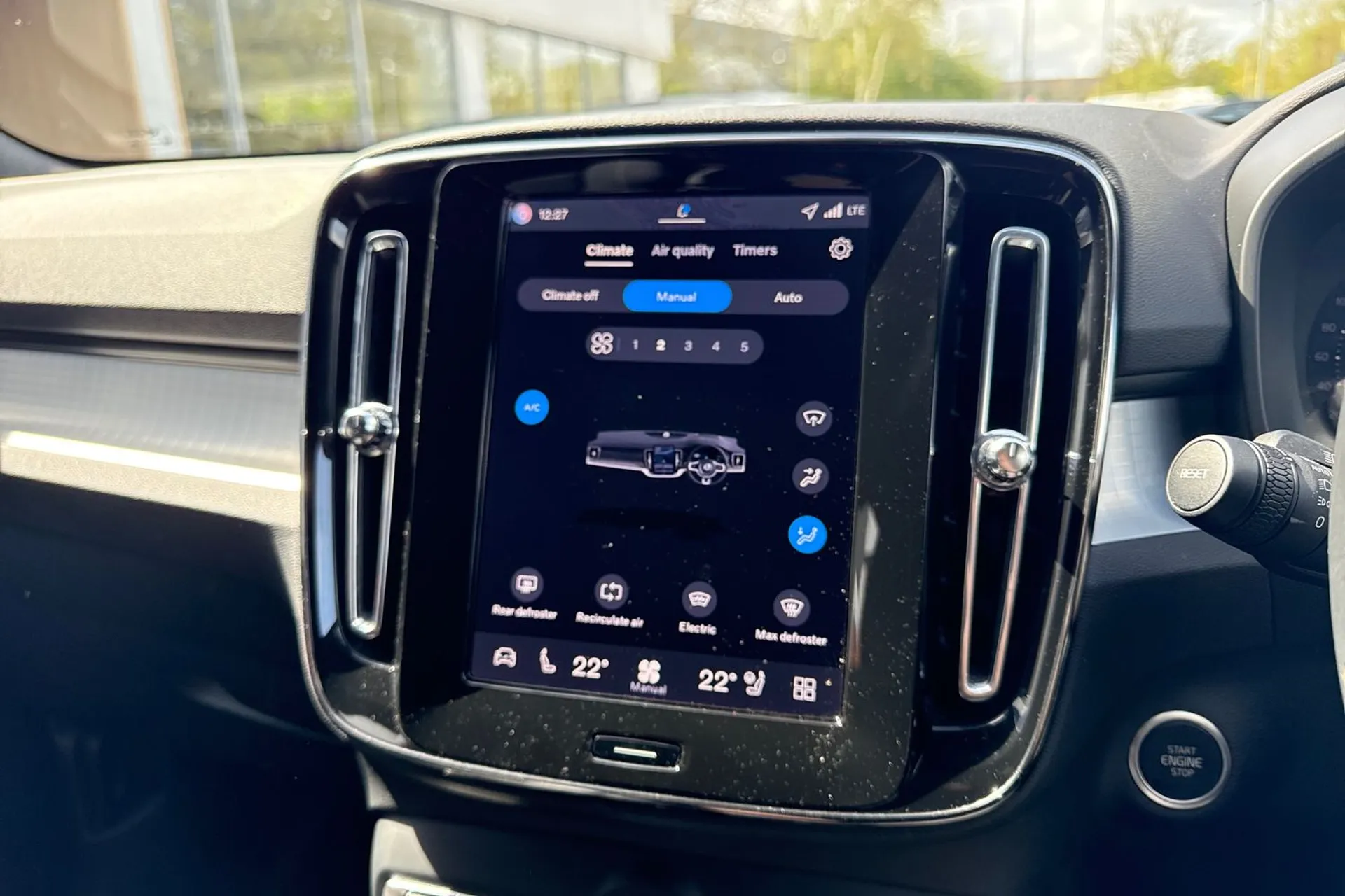 Volvo XC40 thumbnail image number 38