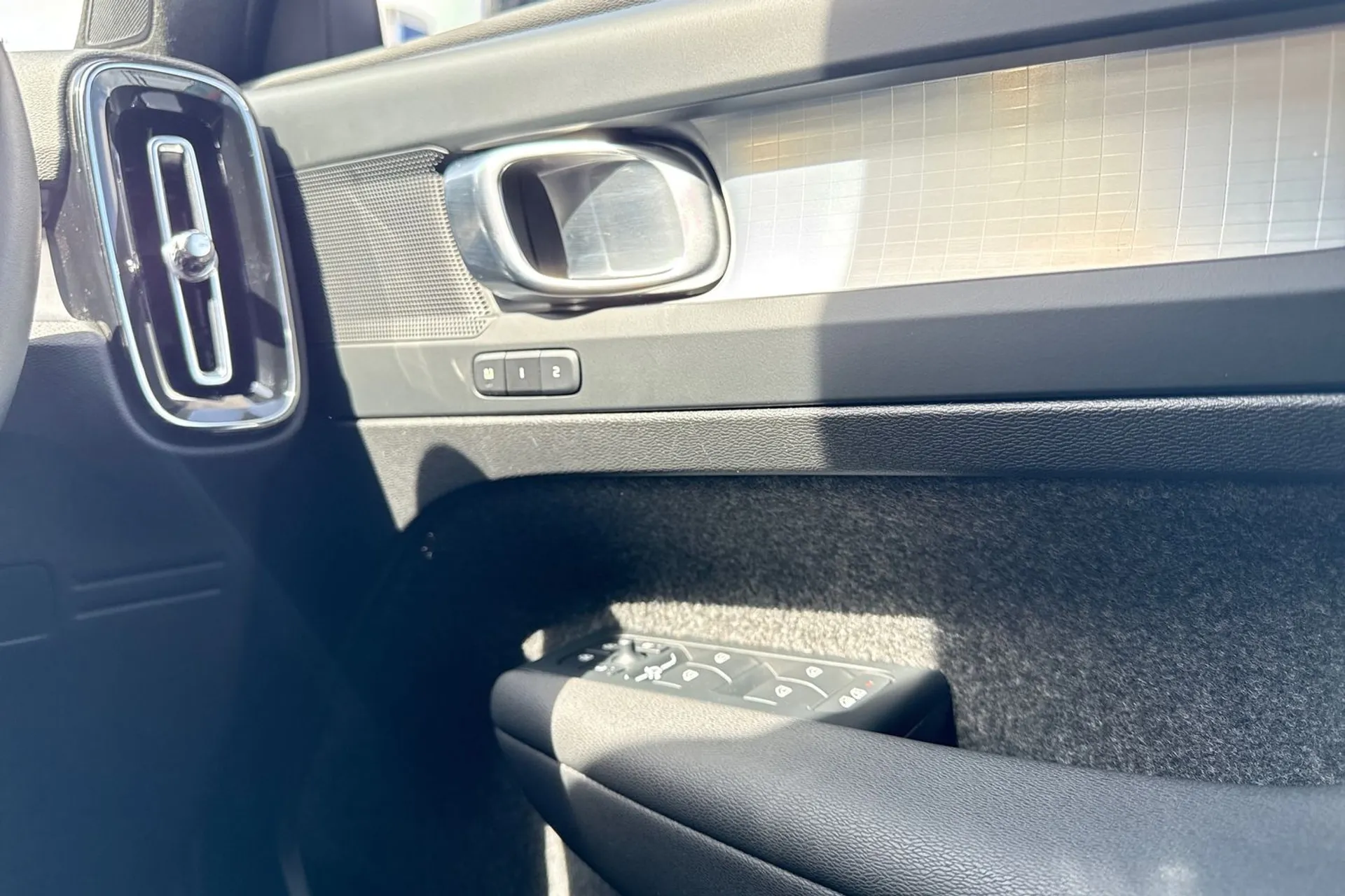 Volvo XC40 thumbnail image number 41