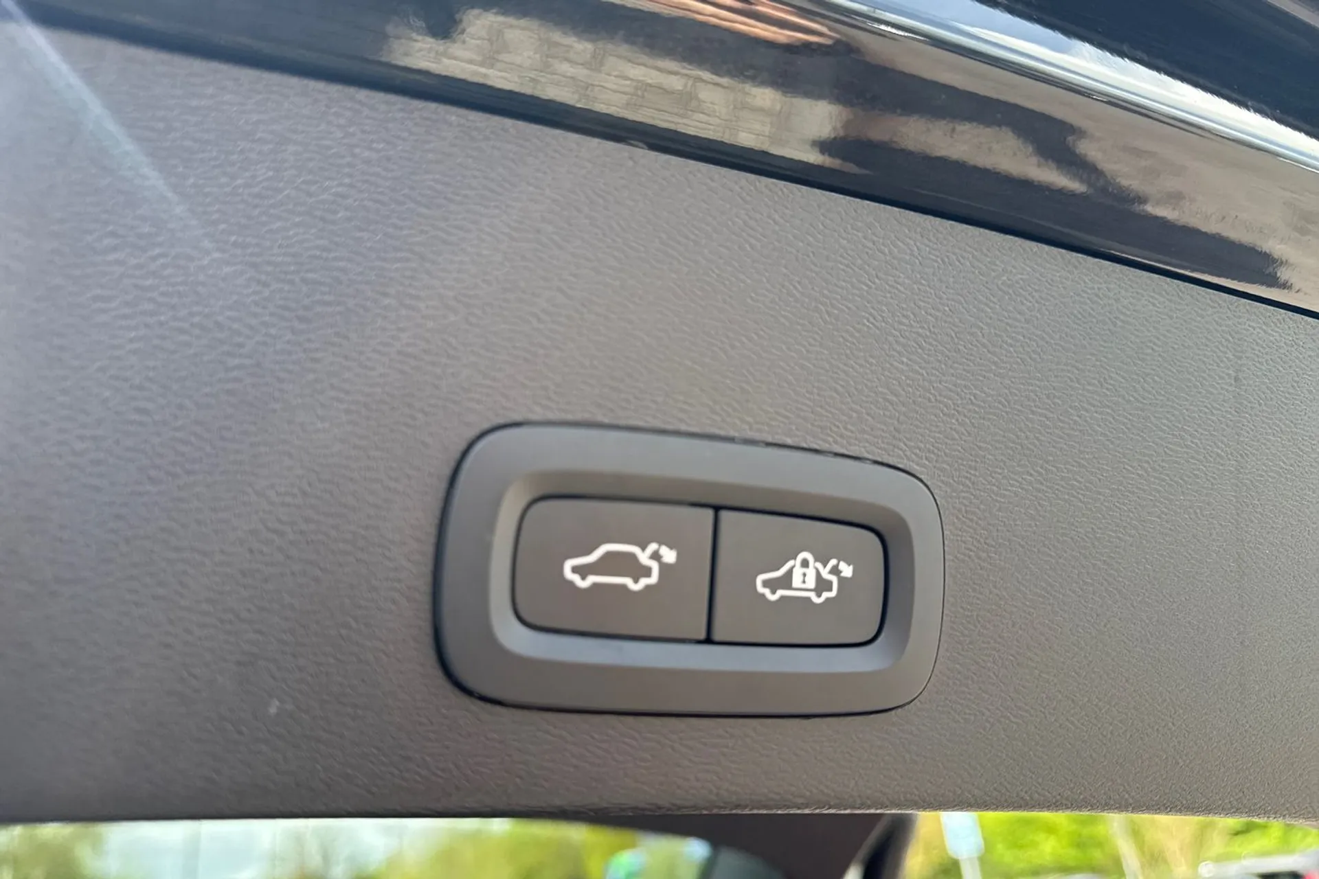 Volvo XC40 thumbnail image number 21