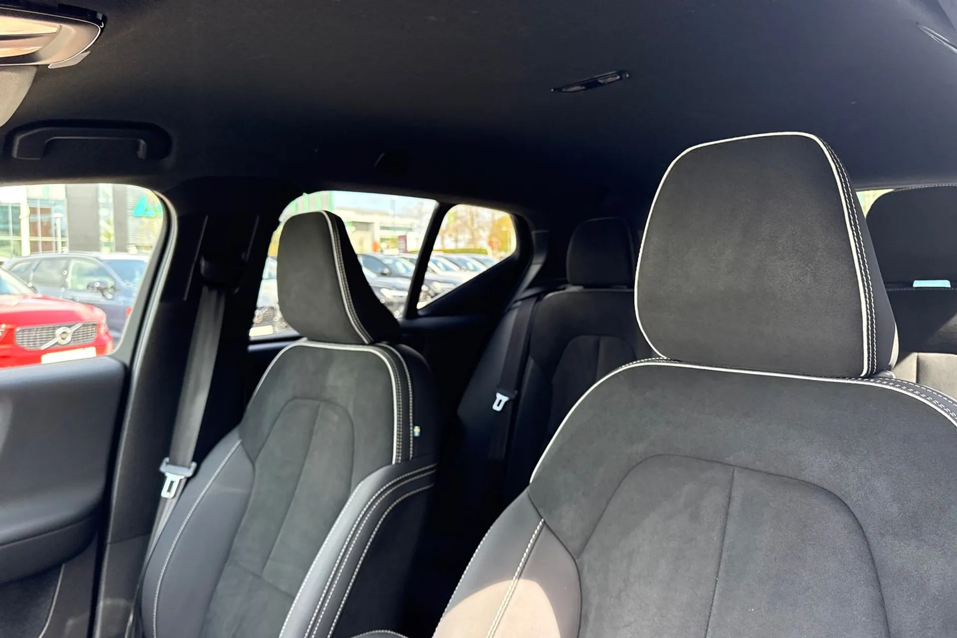 Volvo XC40 thumbnail image number 29