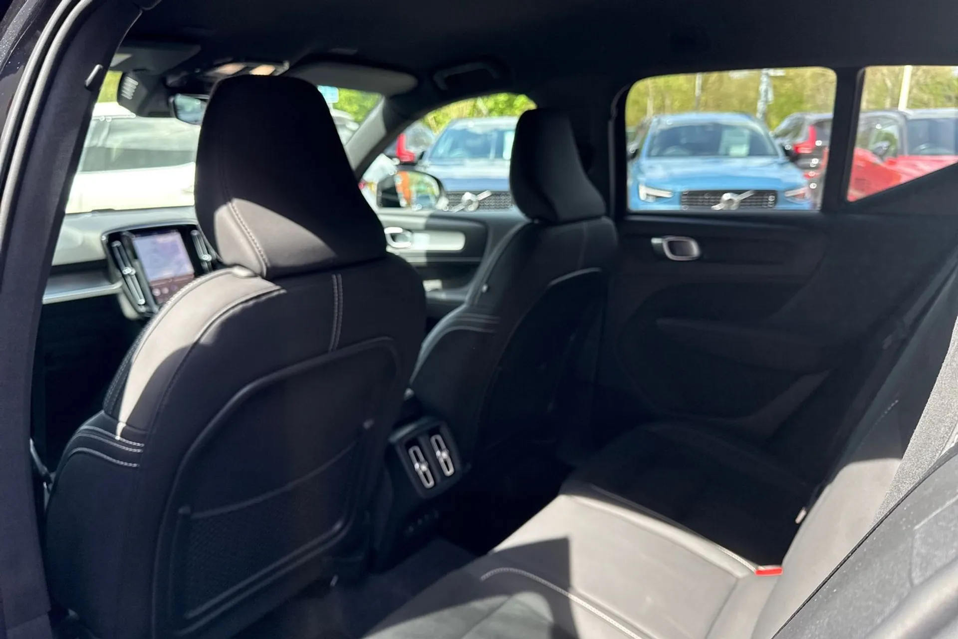 Volvo XC40 thumbnail image number 31