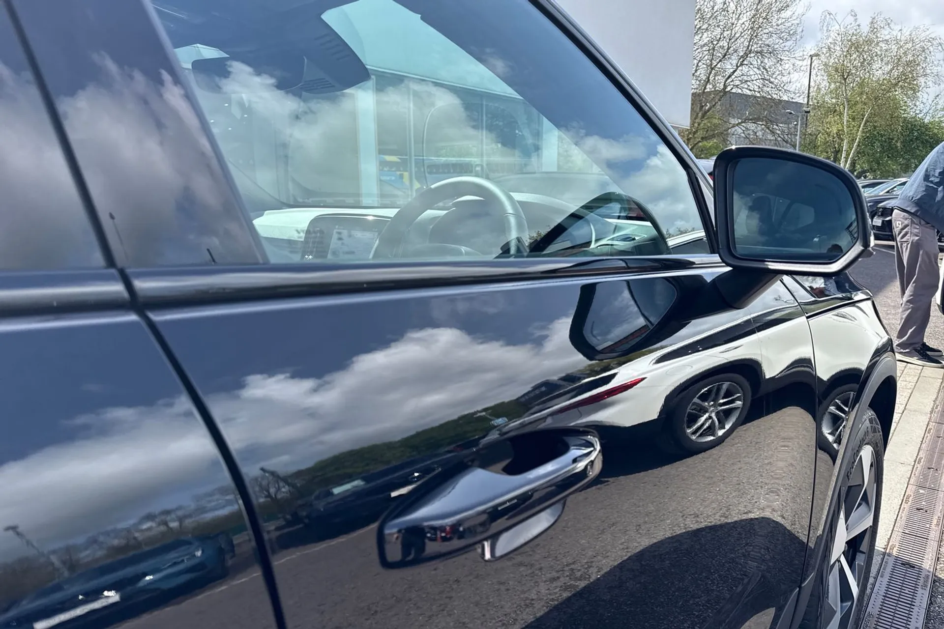 Volvo XC40 thumbnail image number 17