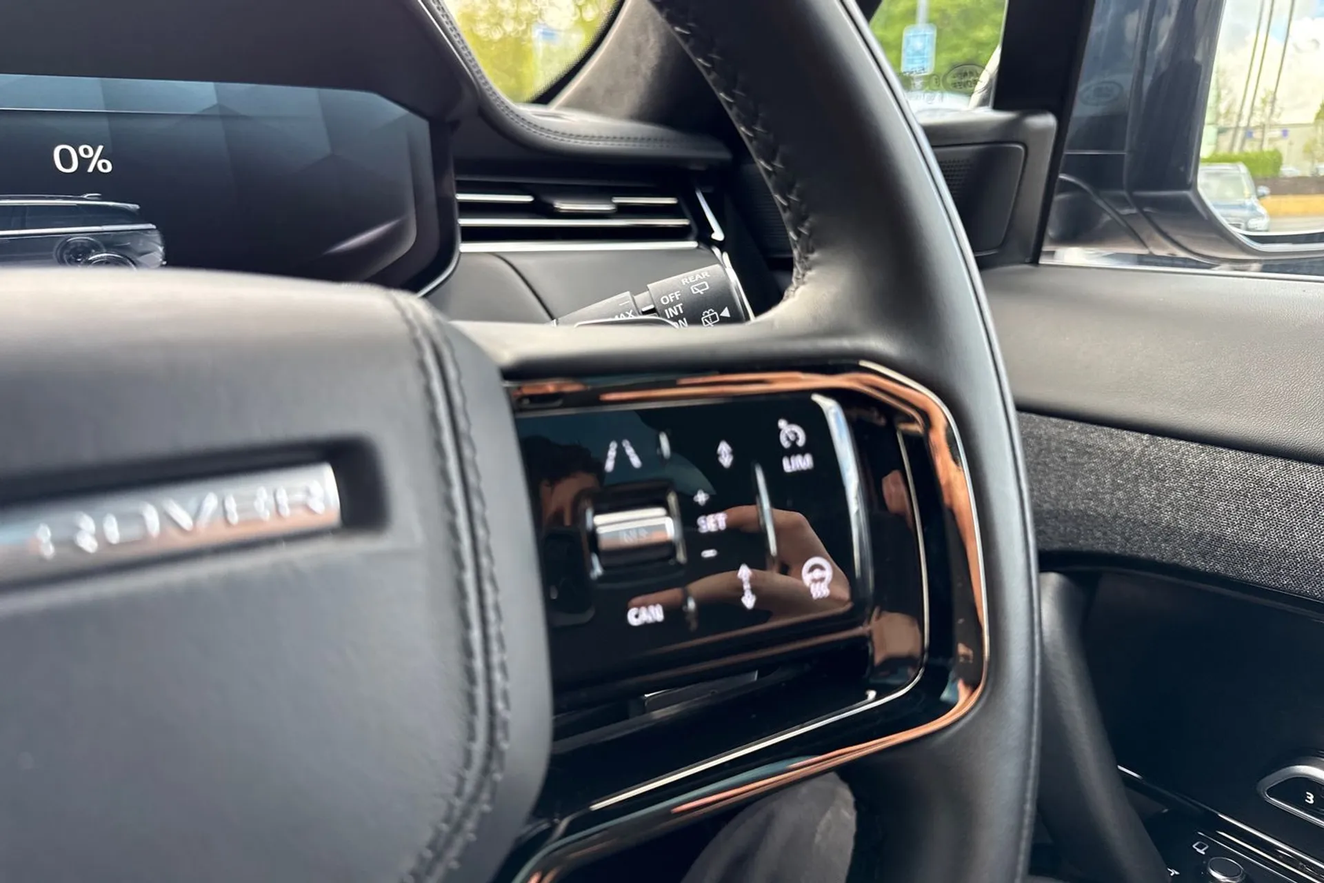 LAND ROVER RANGE ROVER SPORT thumbnail image number 42