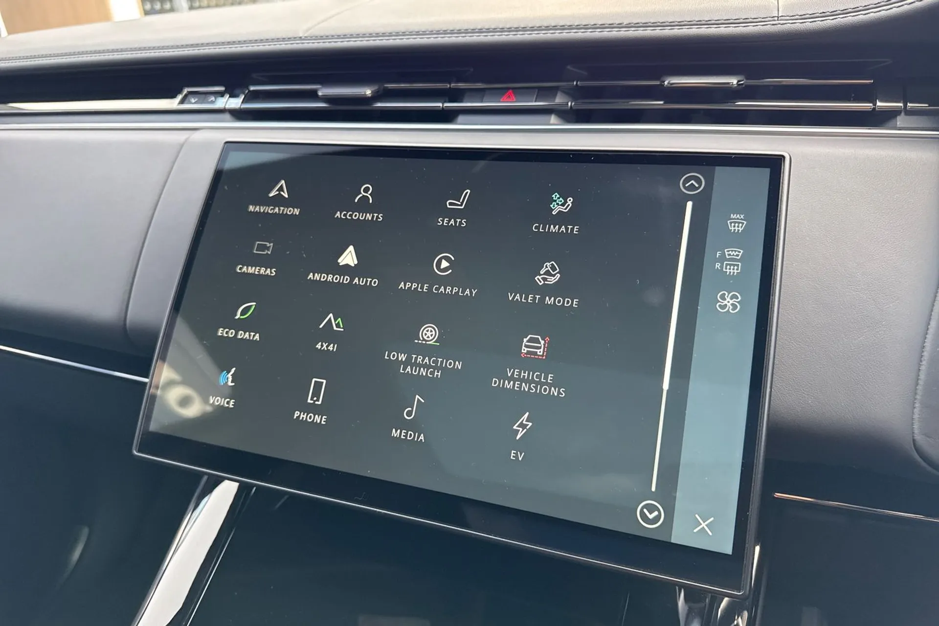 LAND ROVER RANGE ROVER SPORT thumbnail image number 44