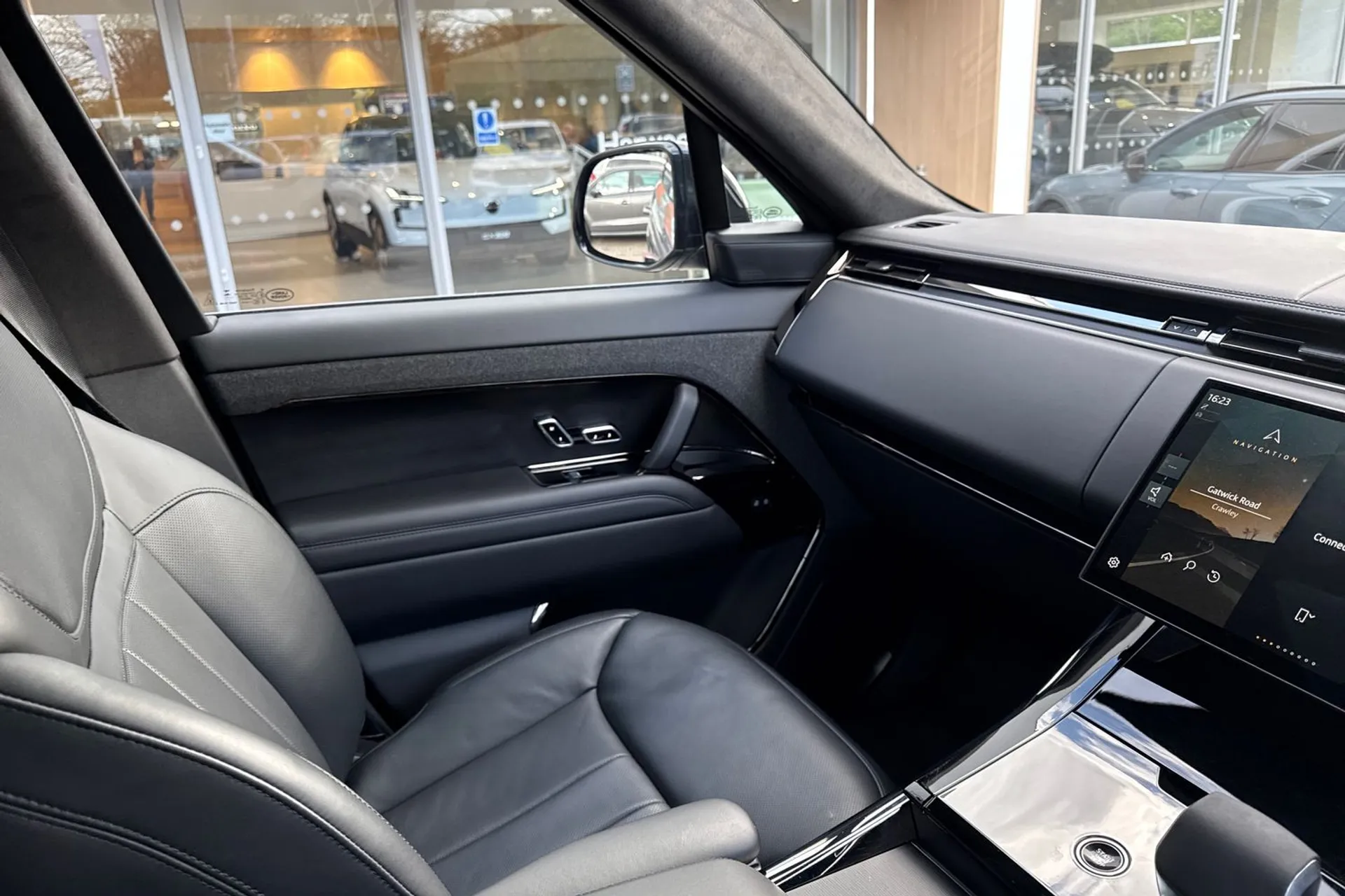 LAND ROVER RANGE ROVER SPORT thumbnail image number 29