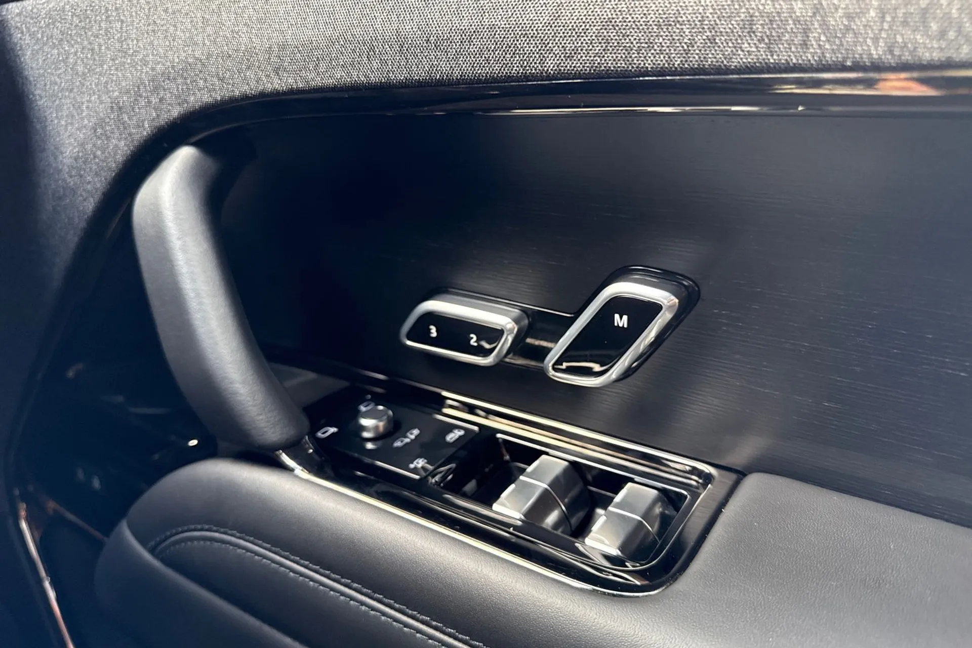 LAND ROVER RANGE ROVER SPORT thumbnail image number 46