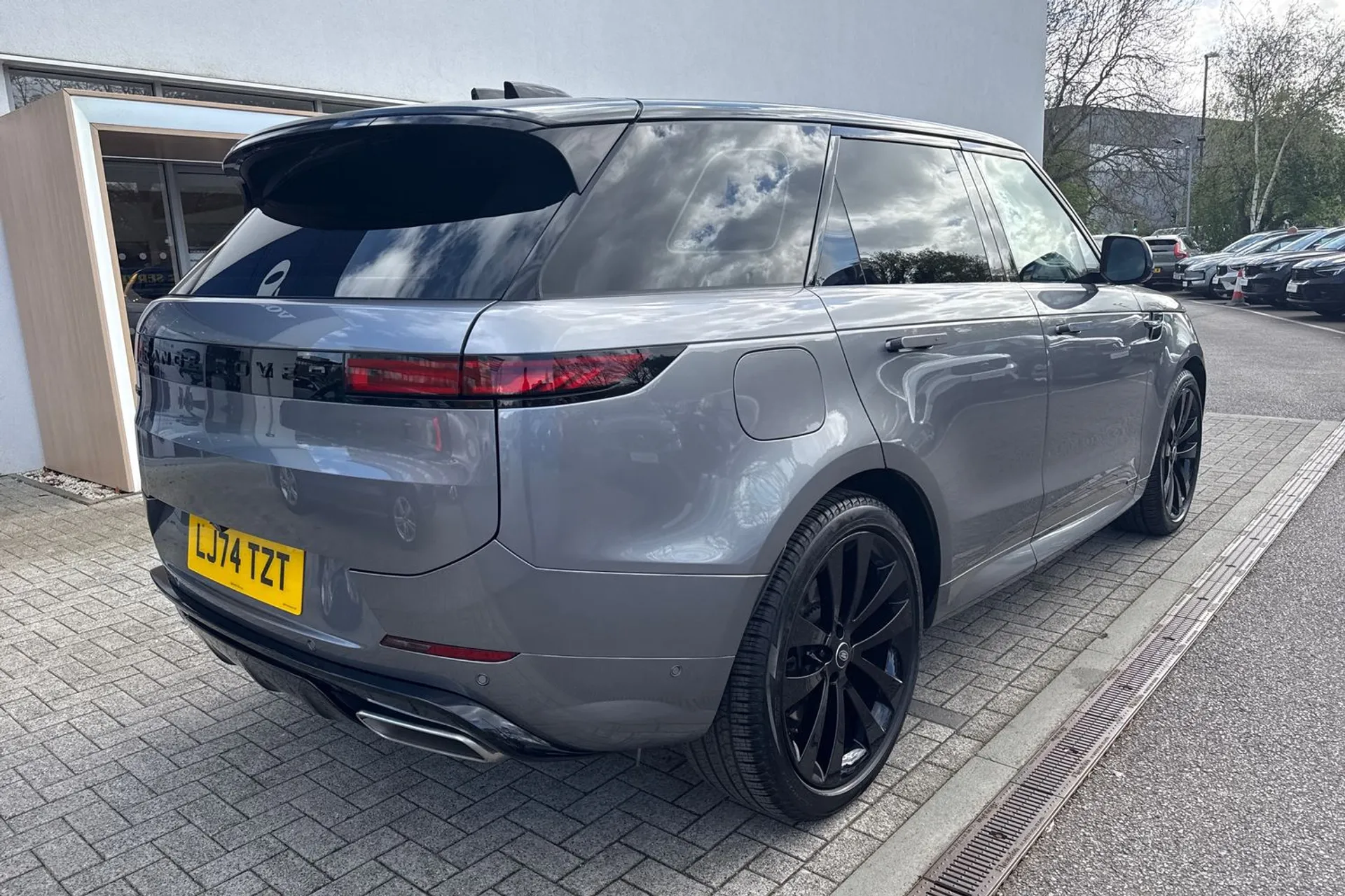 LAND ROVER RANGE ROVER SPORT thumbnail image number 9