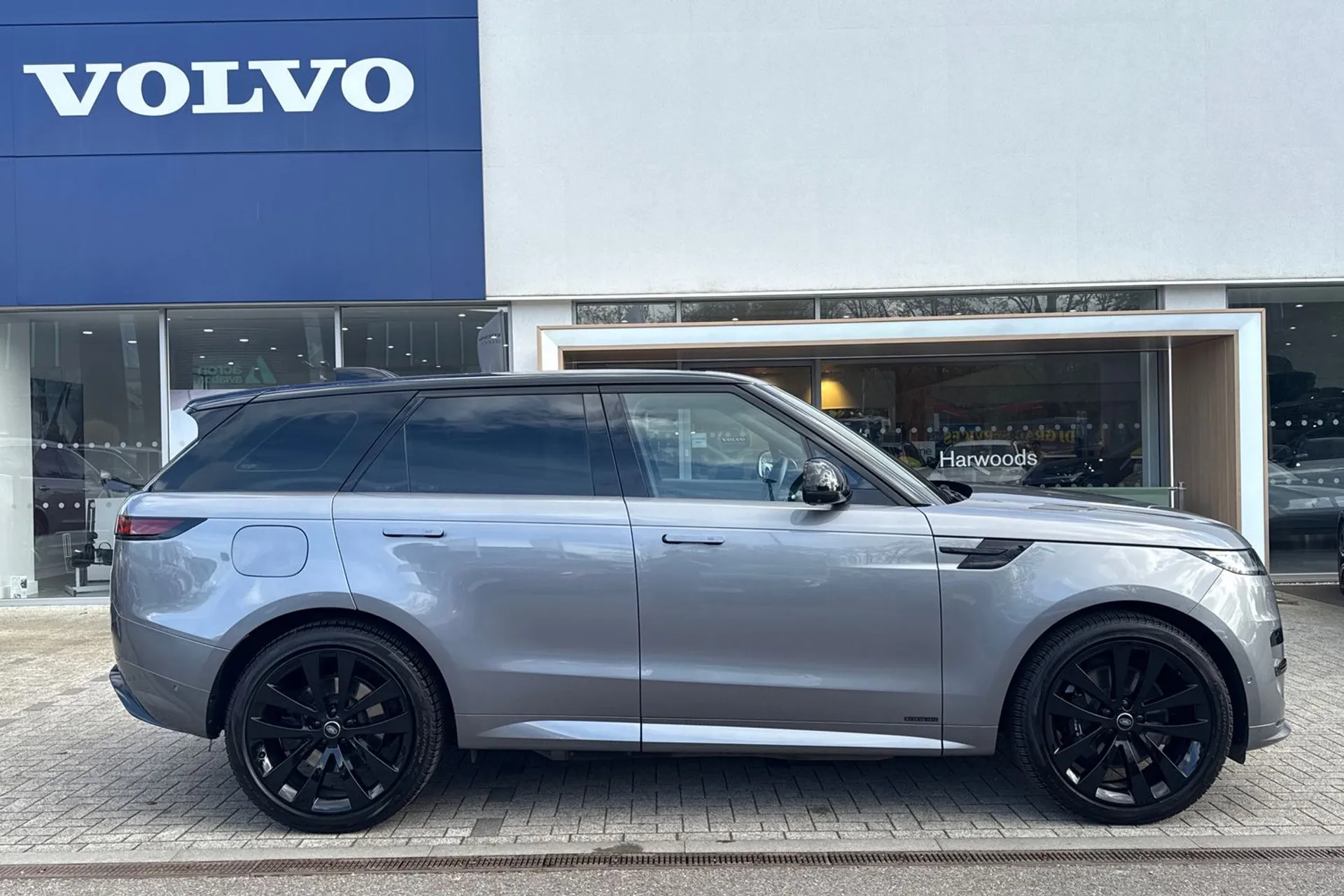 LAND ROVER RANGE ROVER SPORT thumbnail image number 2