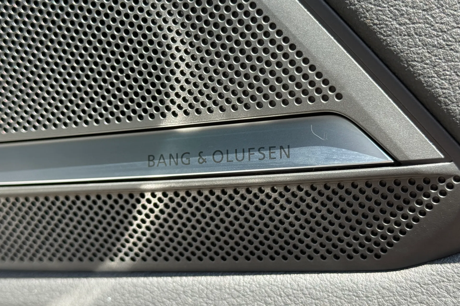 Audi A6 thumbnail image number 20