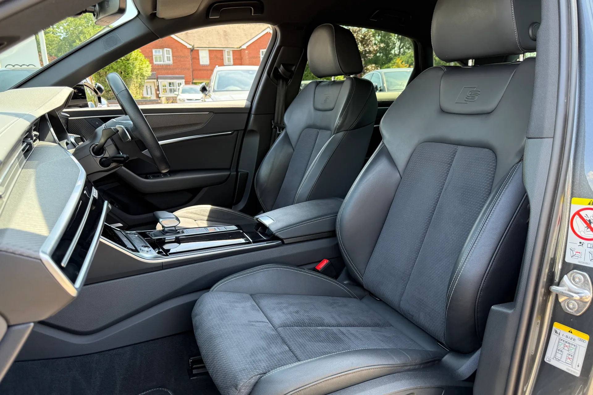Audi A6 thumbnail image number 33