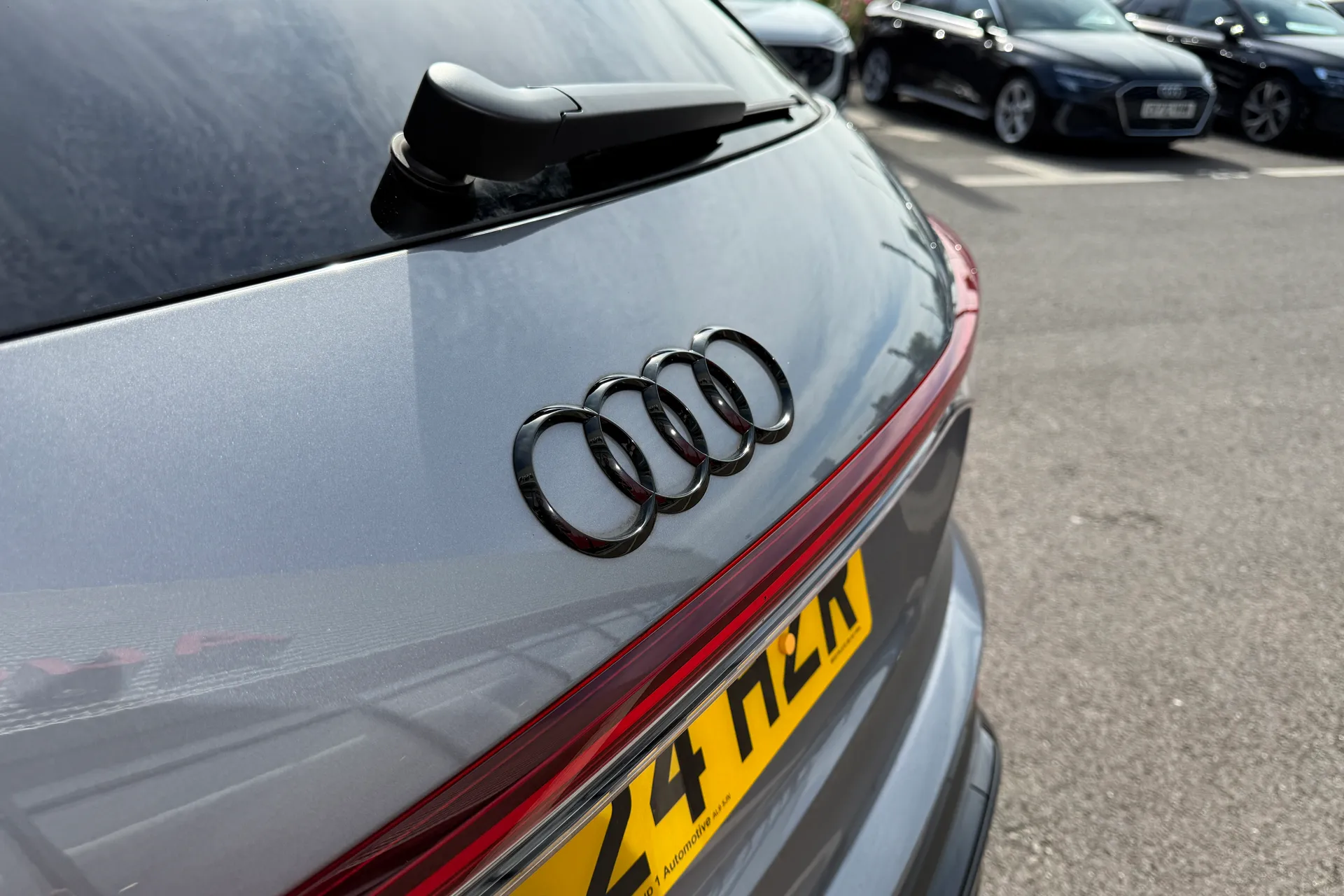 Audi Q4 thumbnail image number 41