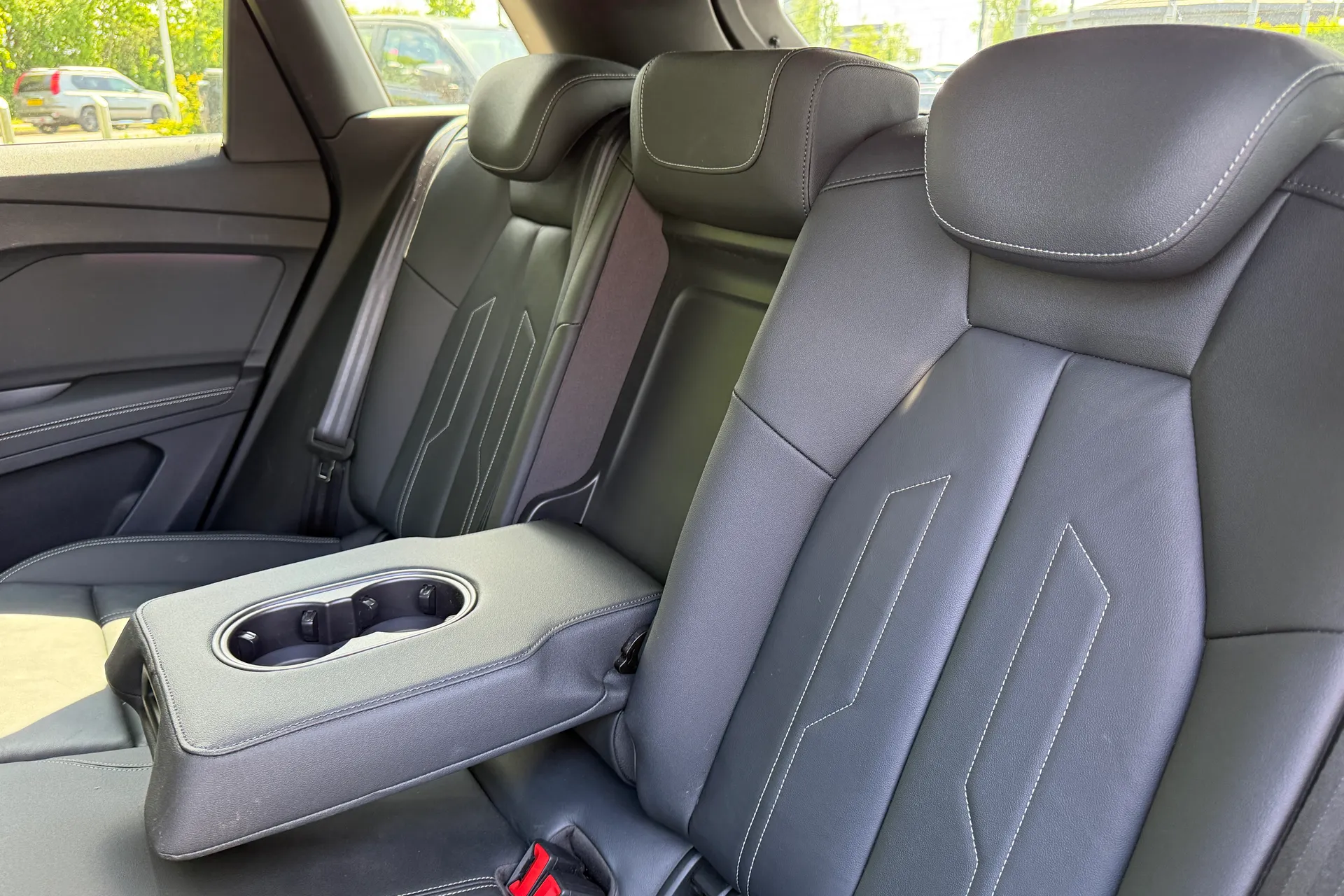 Audi Q4 thumbnail image number 47