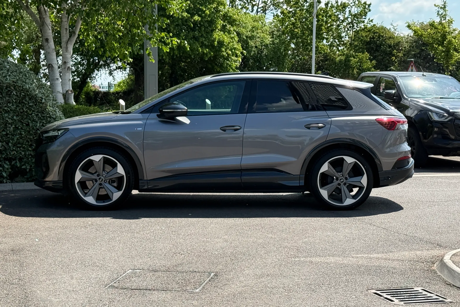 Audi Q4 thumbnail image number 13
