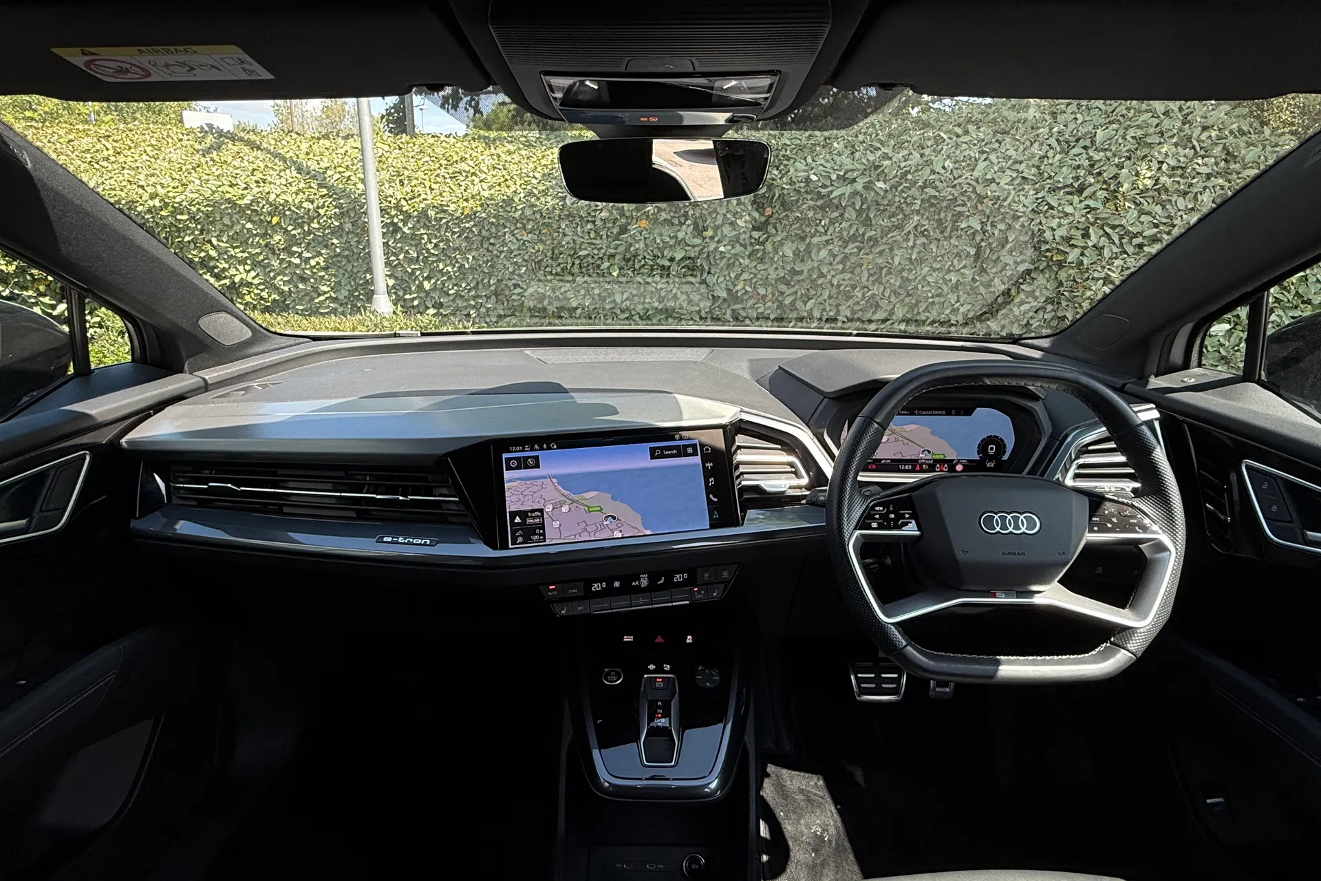 Audi Q4 thumbnail image number 5