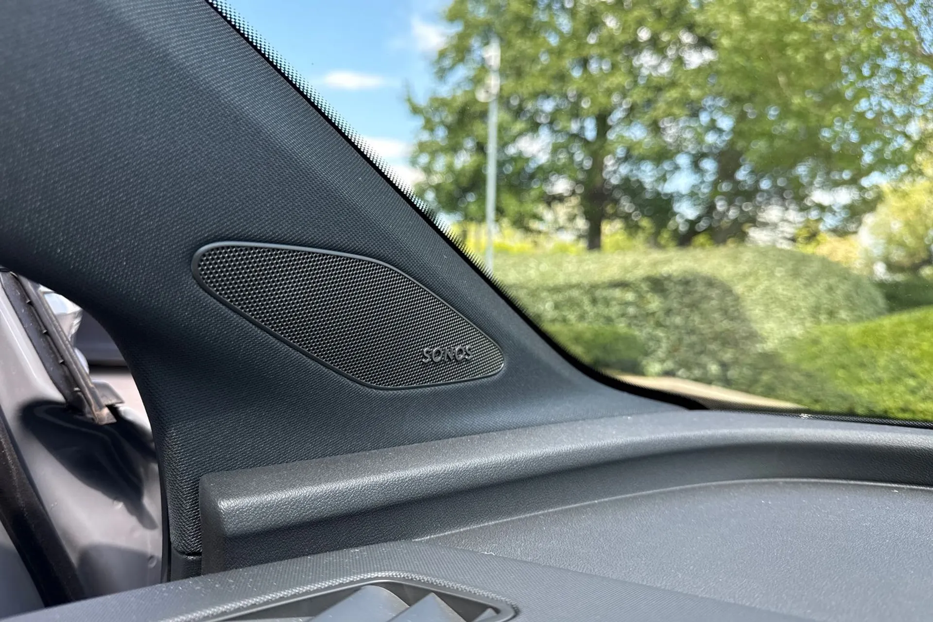 Audi Q4 thumbnail image number 22
