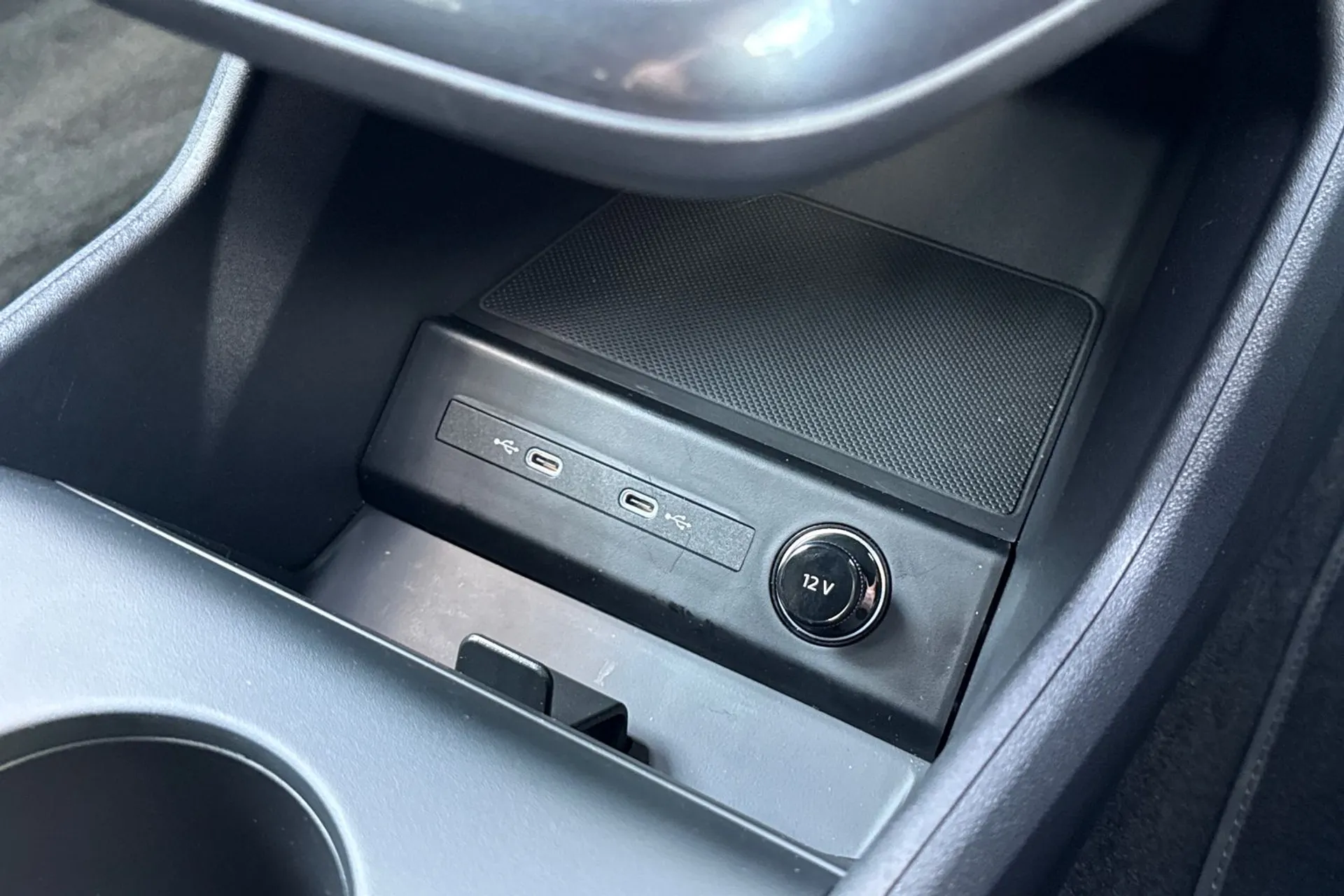 Audi Q4 thumbnail image number 41