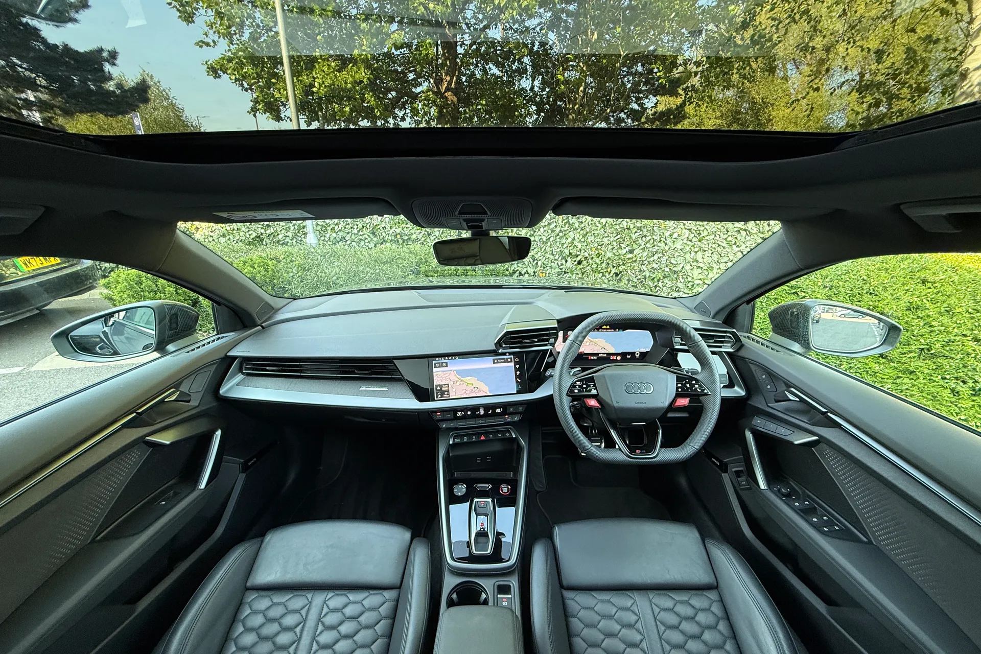 Audi RS3 thumbnail image number 3