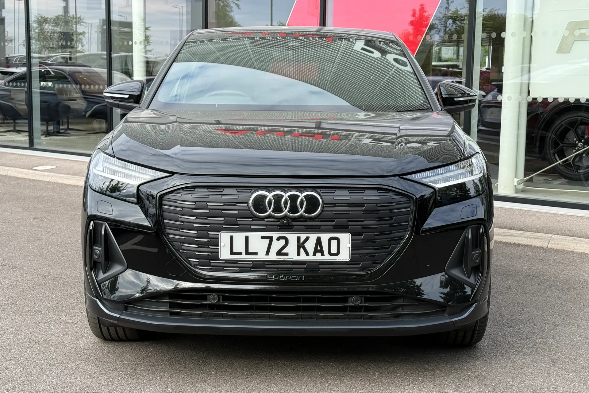 Audi Q4 thumbnail image number 7