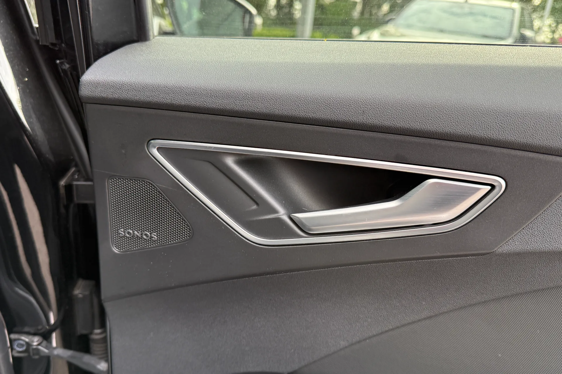 Audi Q4 thumbnail image number 39