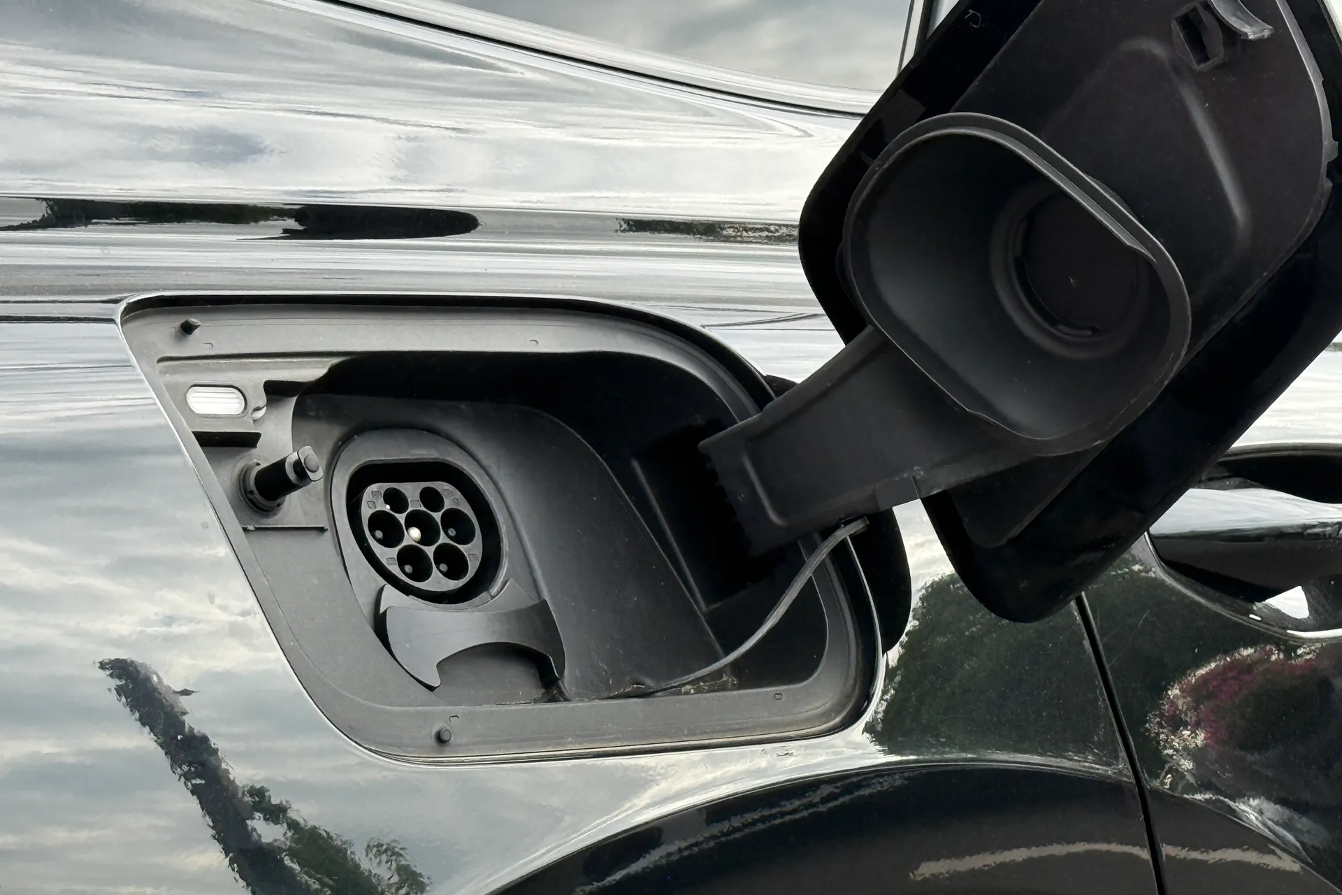 Audi Q4 thumbnail image number 27