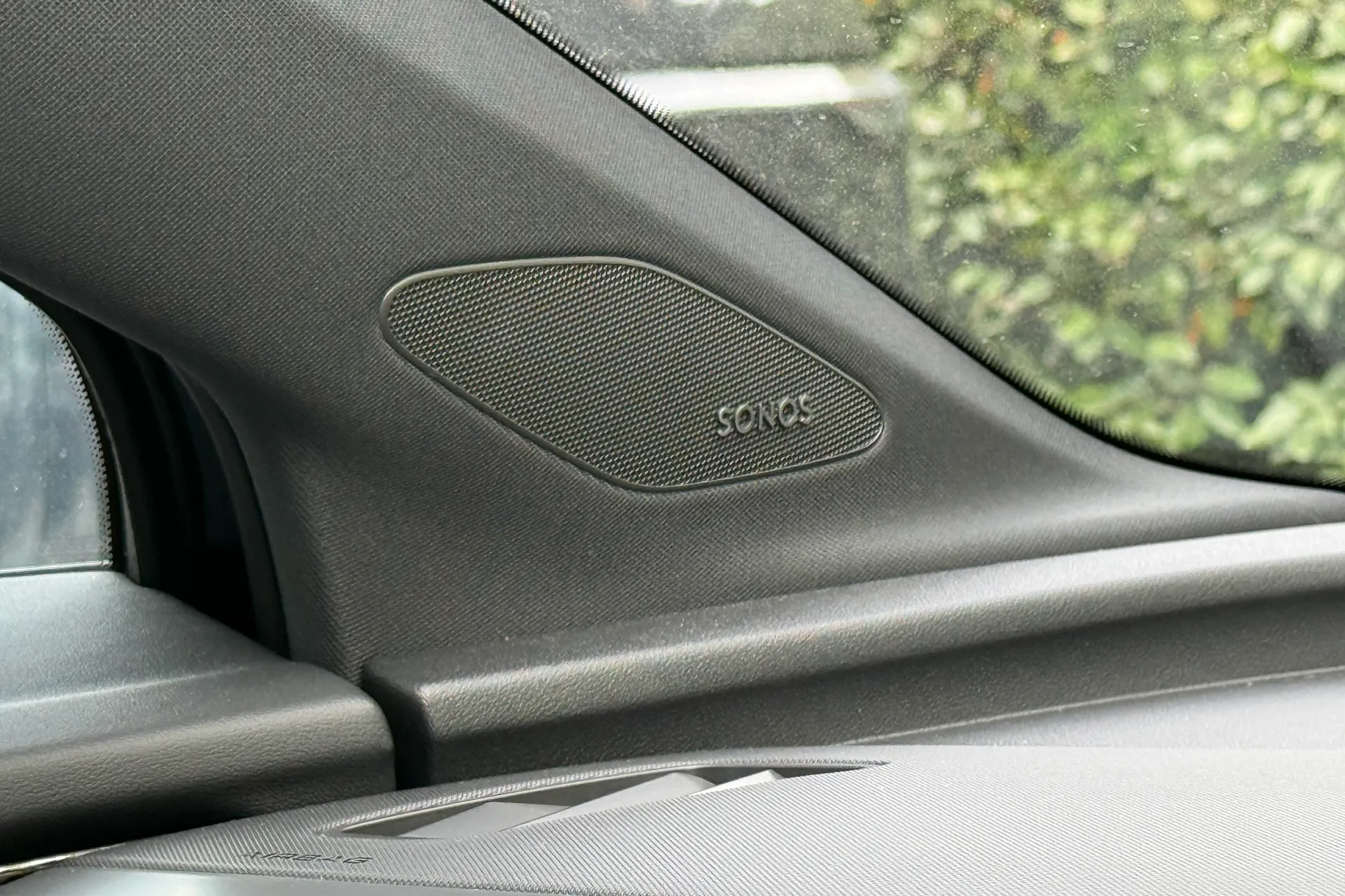 Audi Q4 thumbnail image number 19