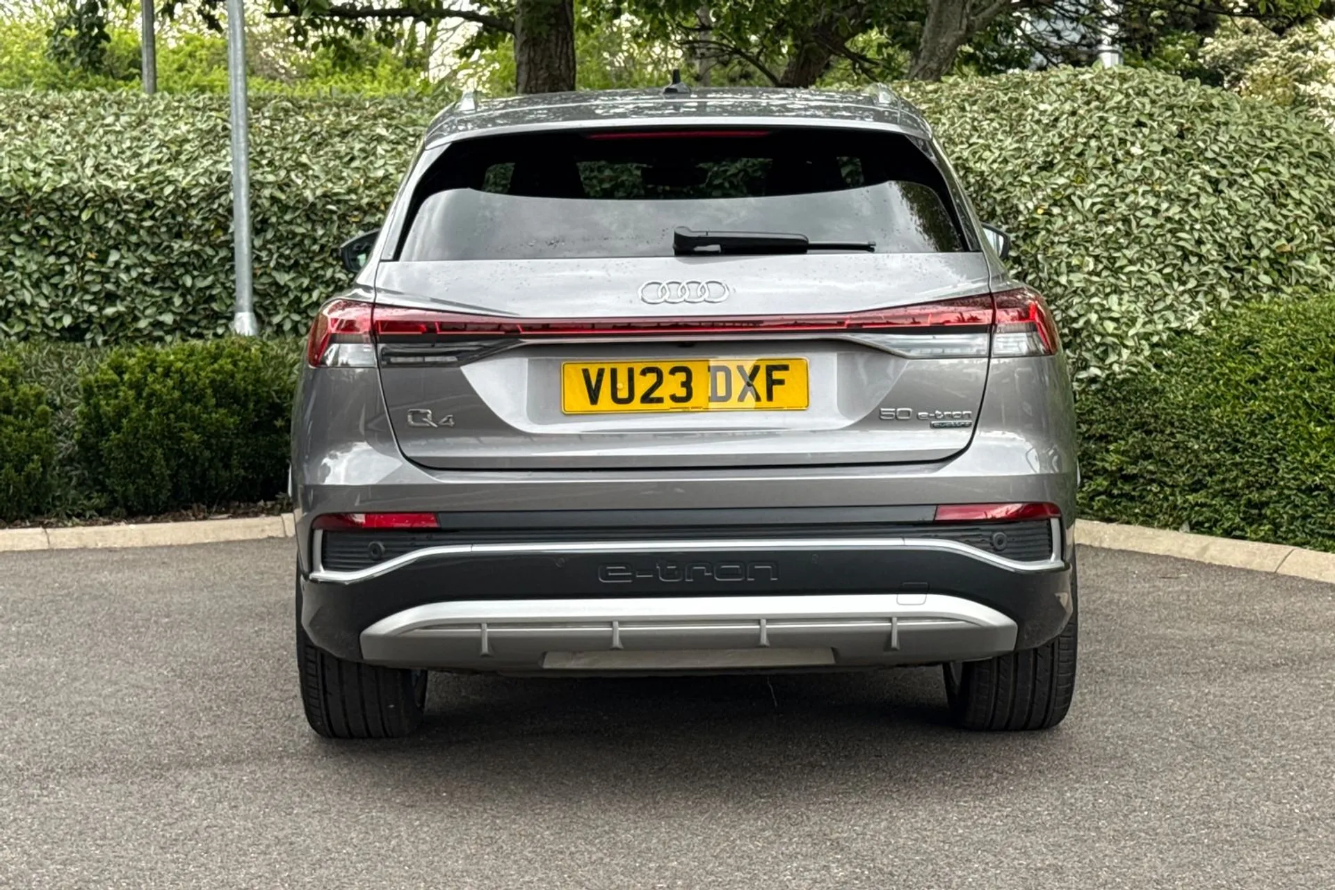 Audi Q4 thumbnail image number 11