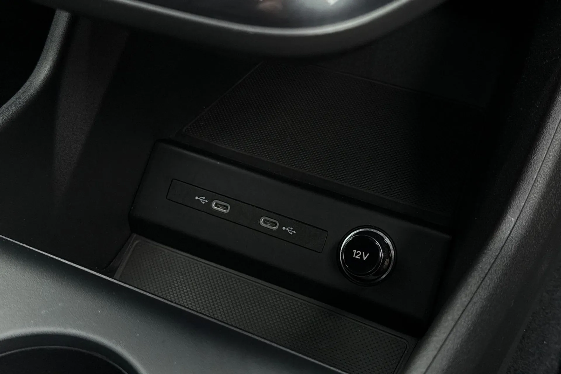 Audi Q4 thumbnail image number 42