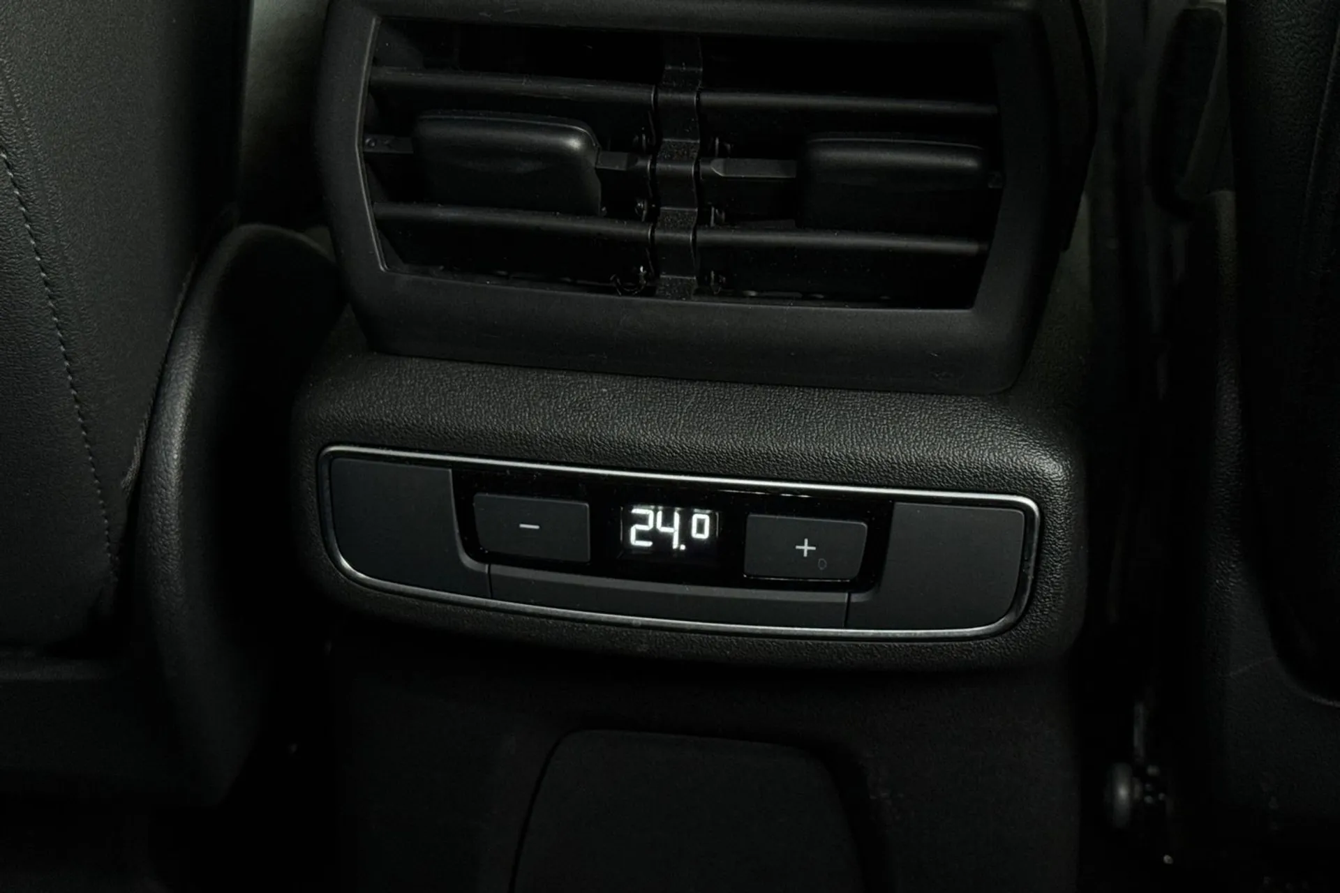 Audi Q4 thumbnail image number 49