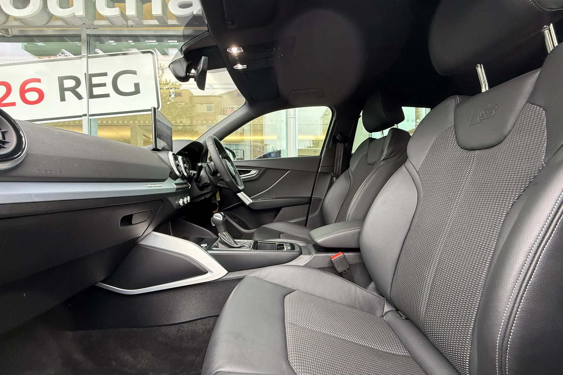 Audi Q2 thumbnail image number 50