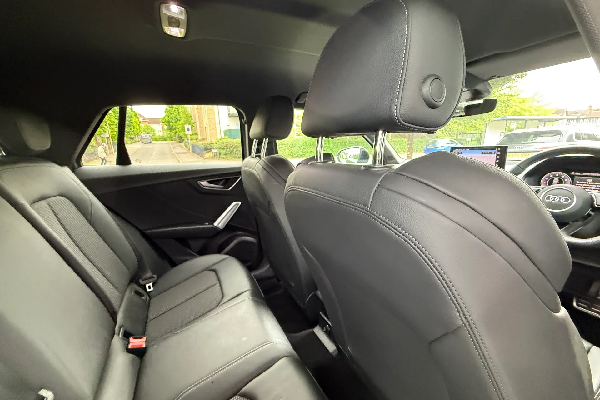 Audi Q2 thumbnail image number 39