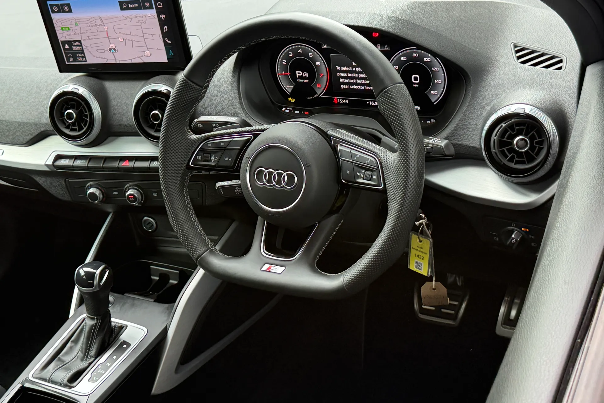 Audi Q2 thumbnail image number 34