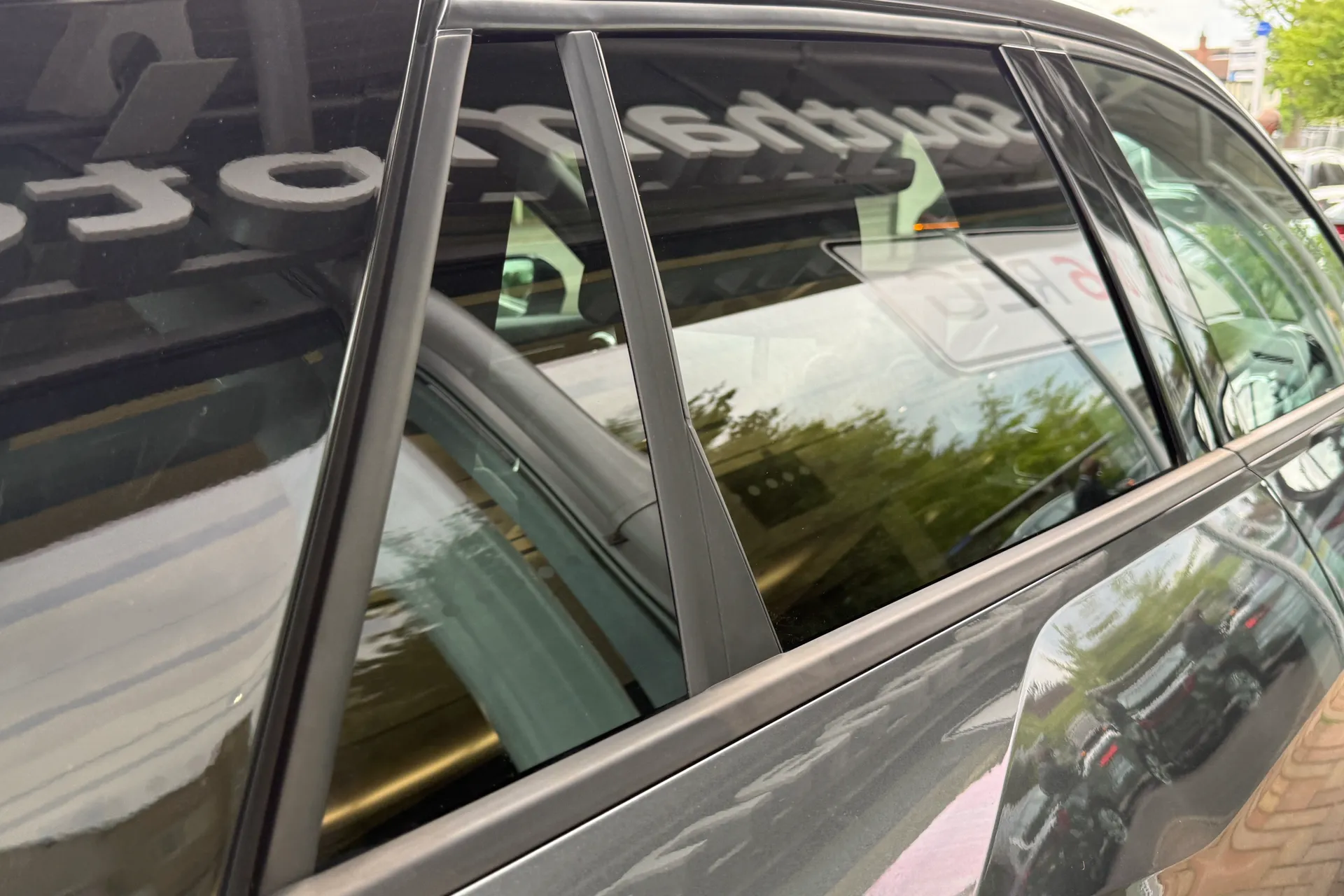 Audi Q2 thumbnail image number 36