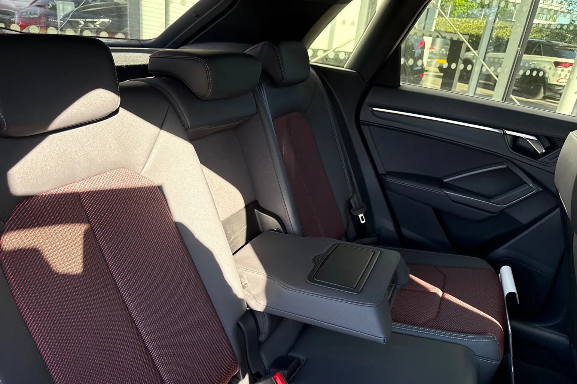 Audi Q3 thumbnail image number 46