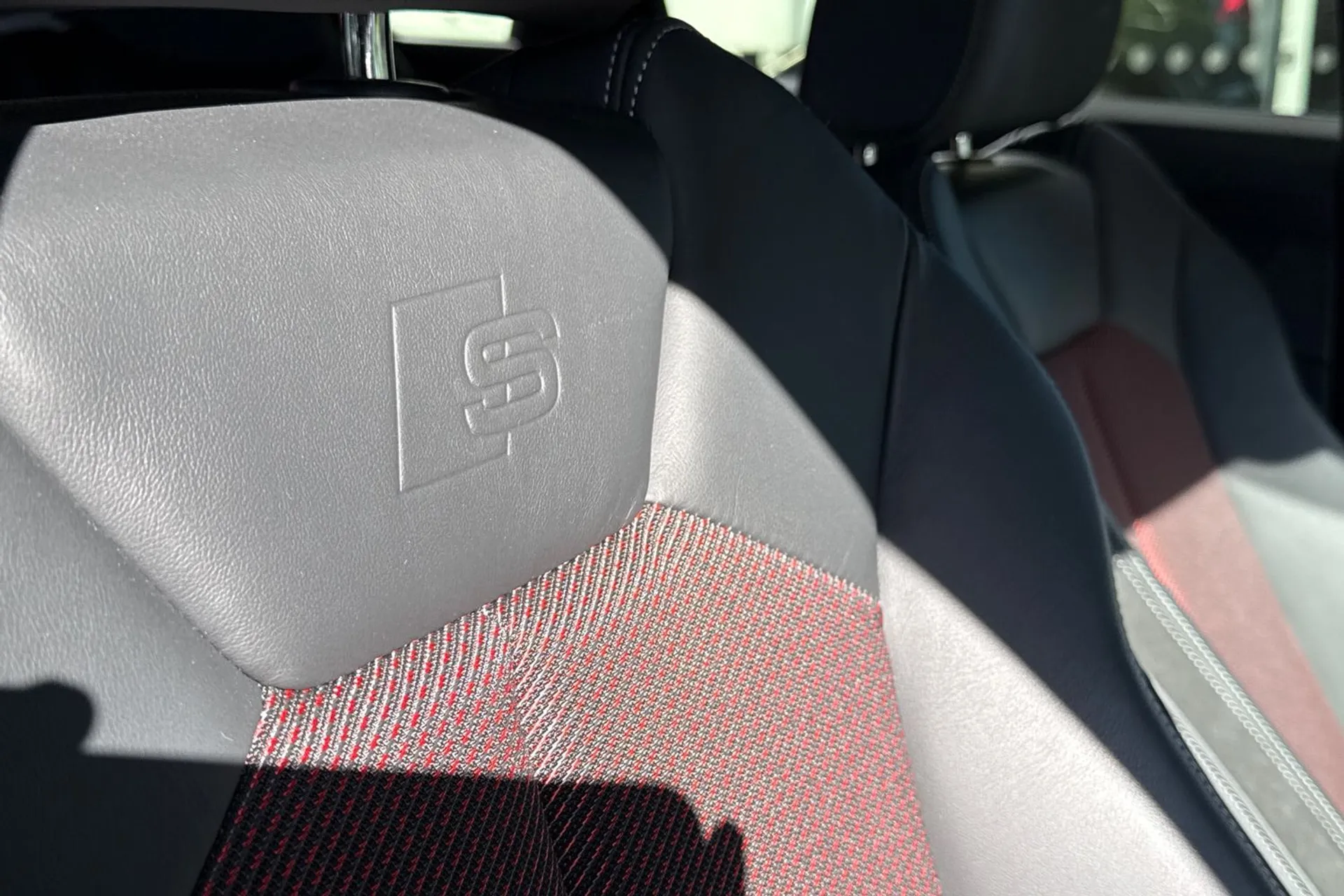 Audi Q3 thumbnail image number 49