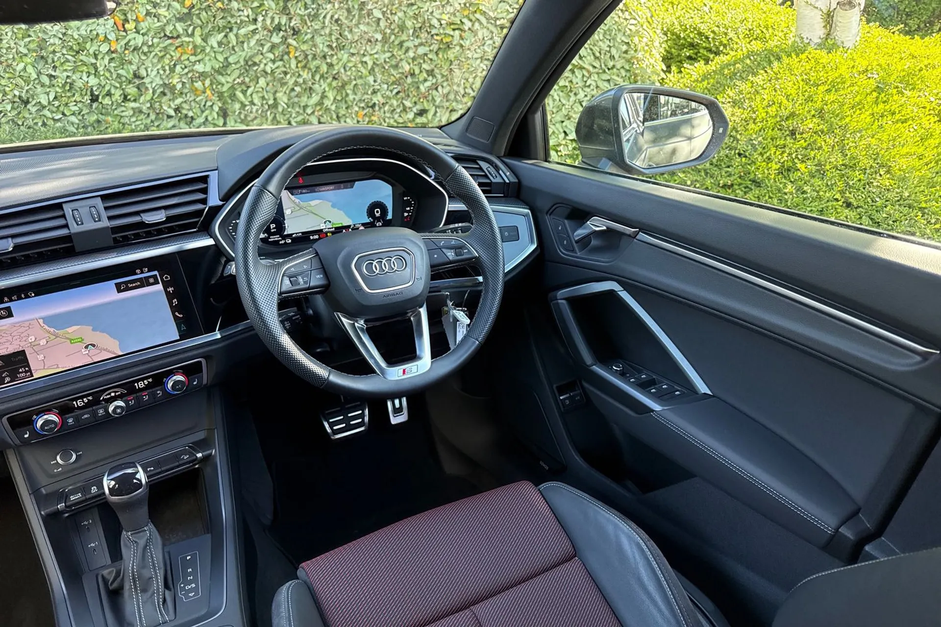 Audi Q3 thumbnail image number 56