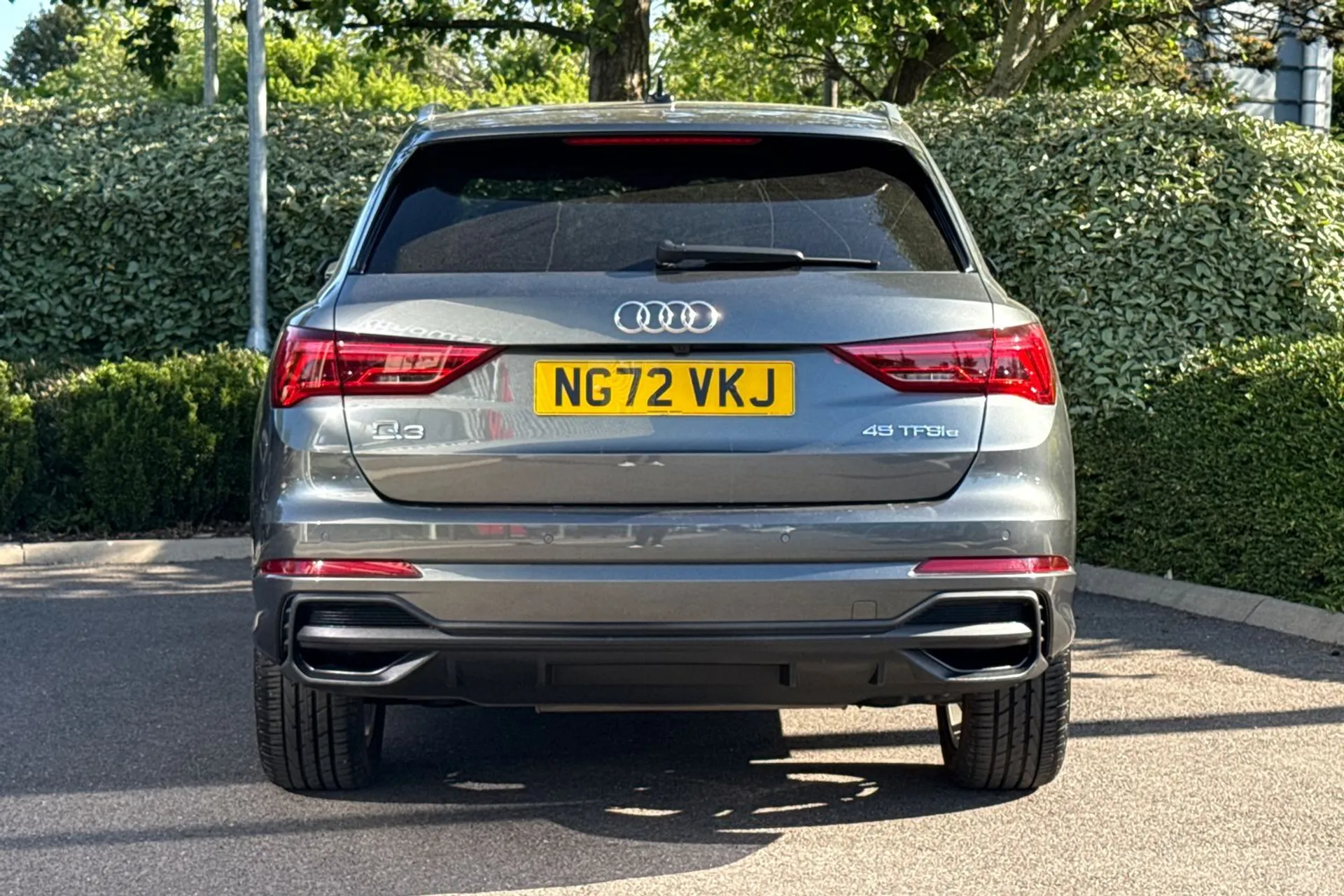 Audi Q3 thumbnail image number 12