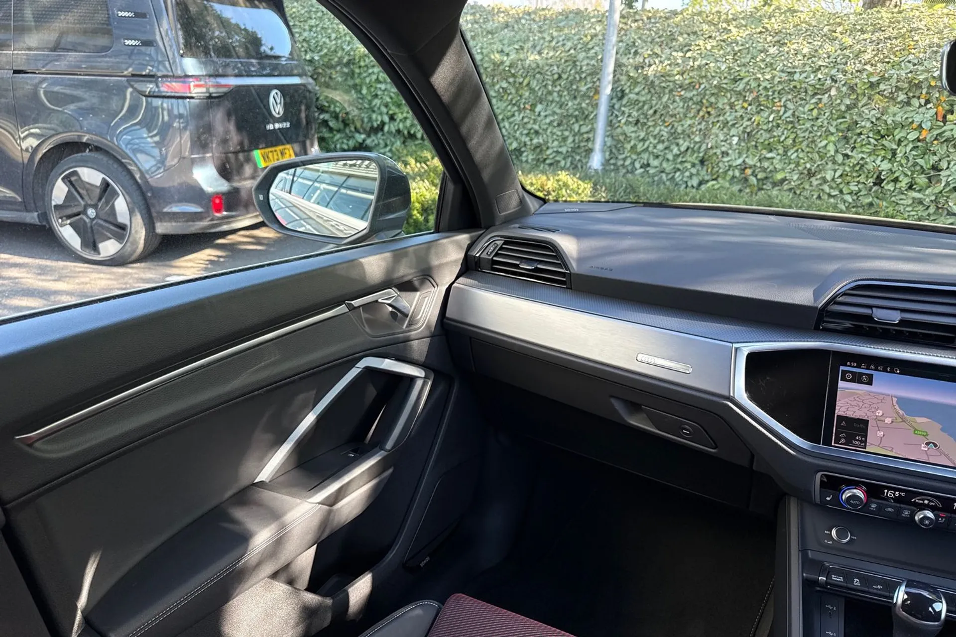 Audi Q3 thumbnail image number 55