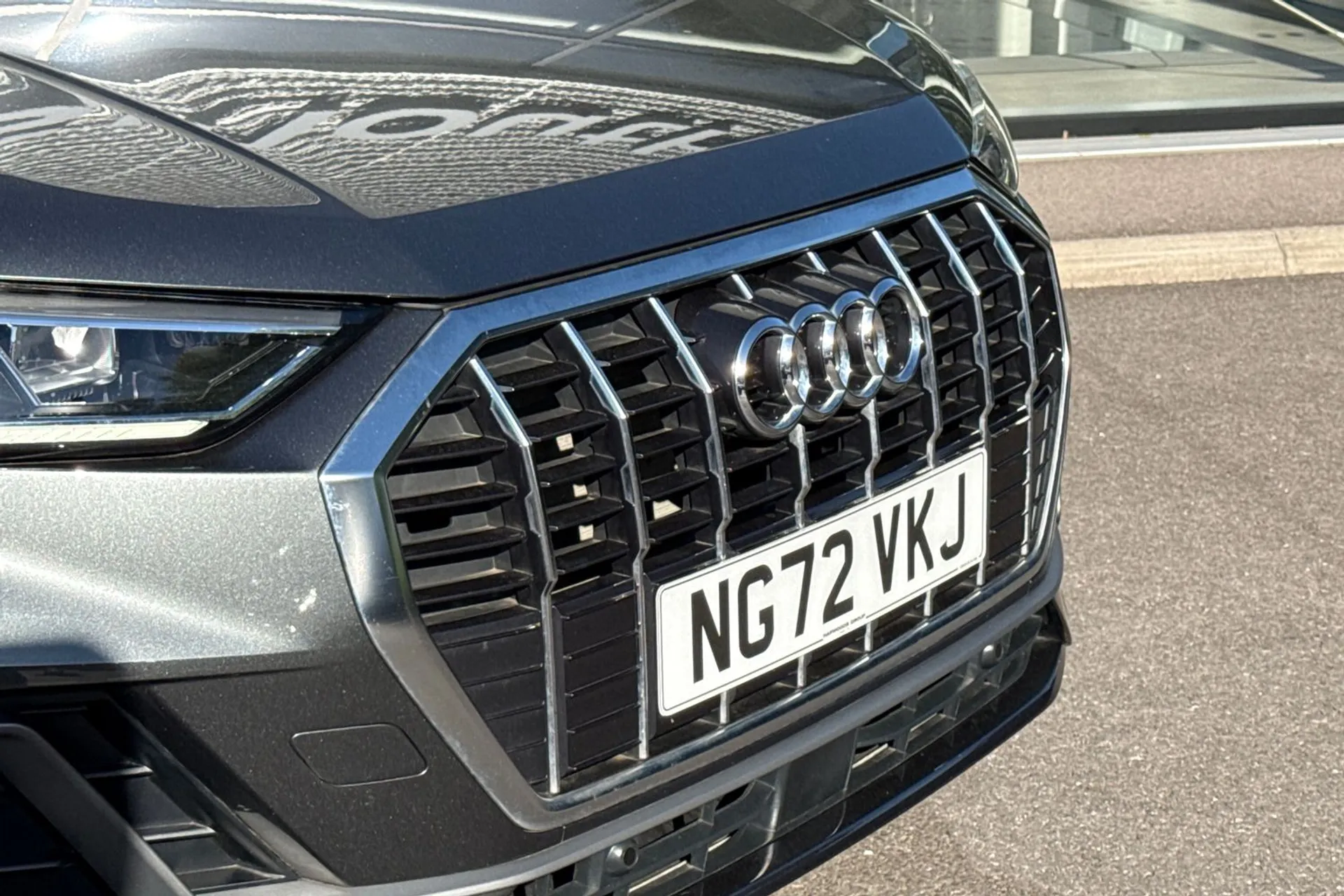 Audi Q3 thumbnail image number 19