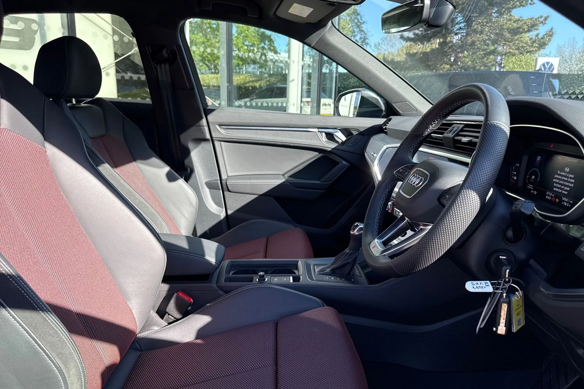 Audi Q3 thumbnail image number 51