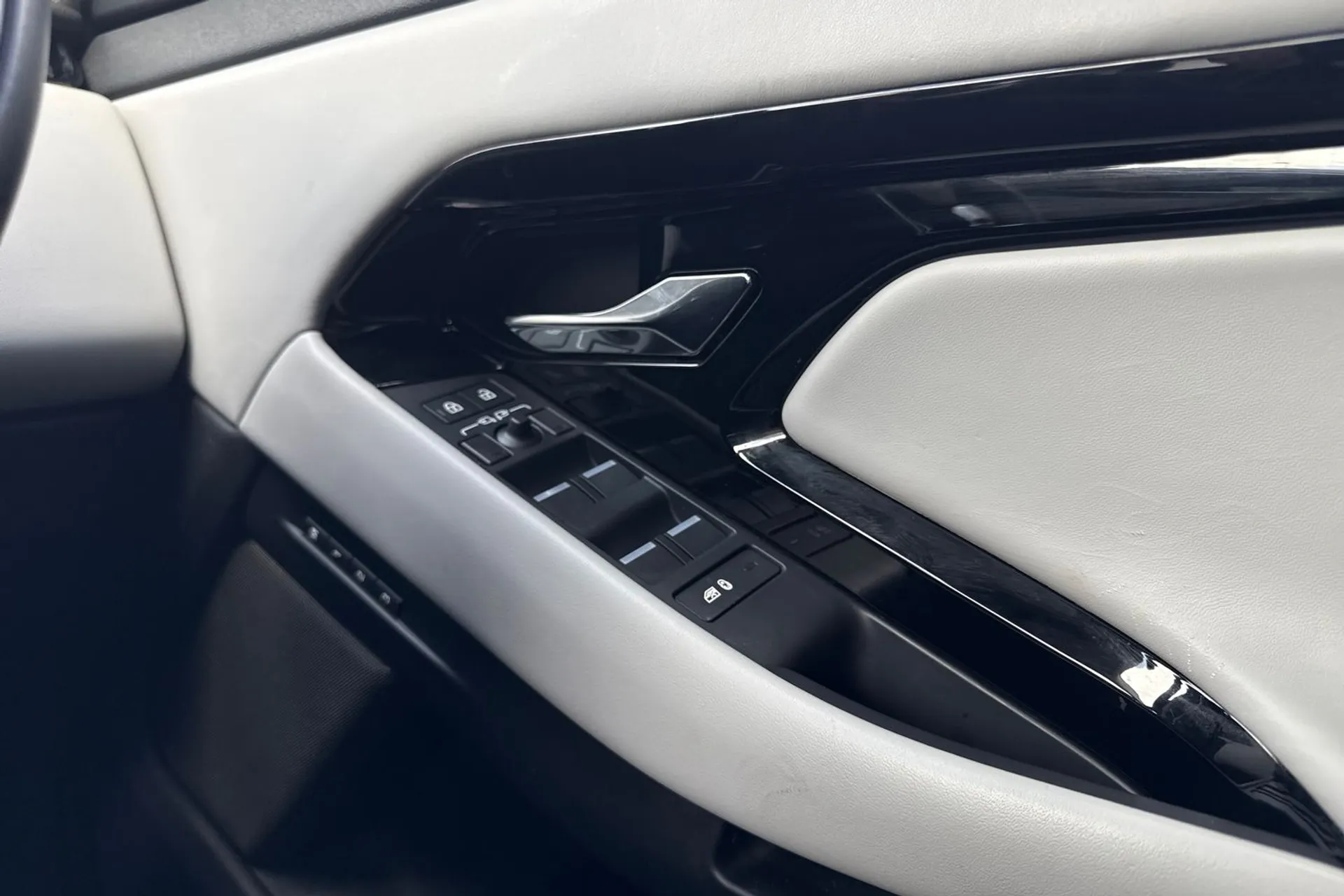 LAND ROVER RANGE ROVER EVOQUE thumbnail image number 41