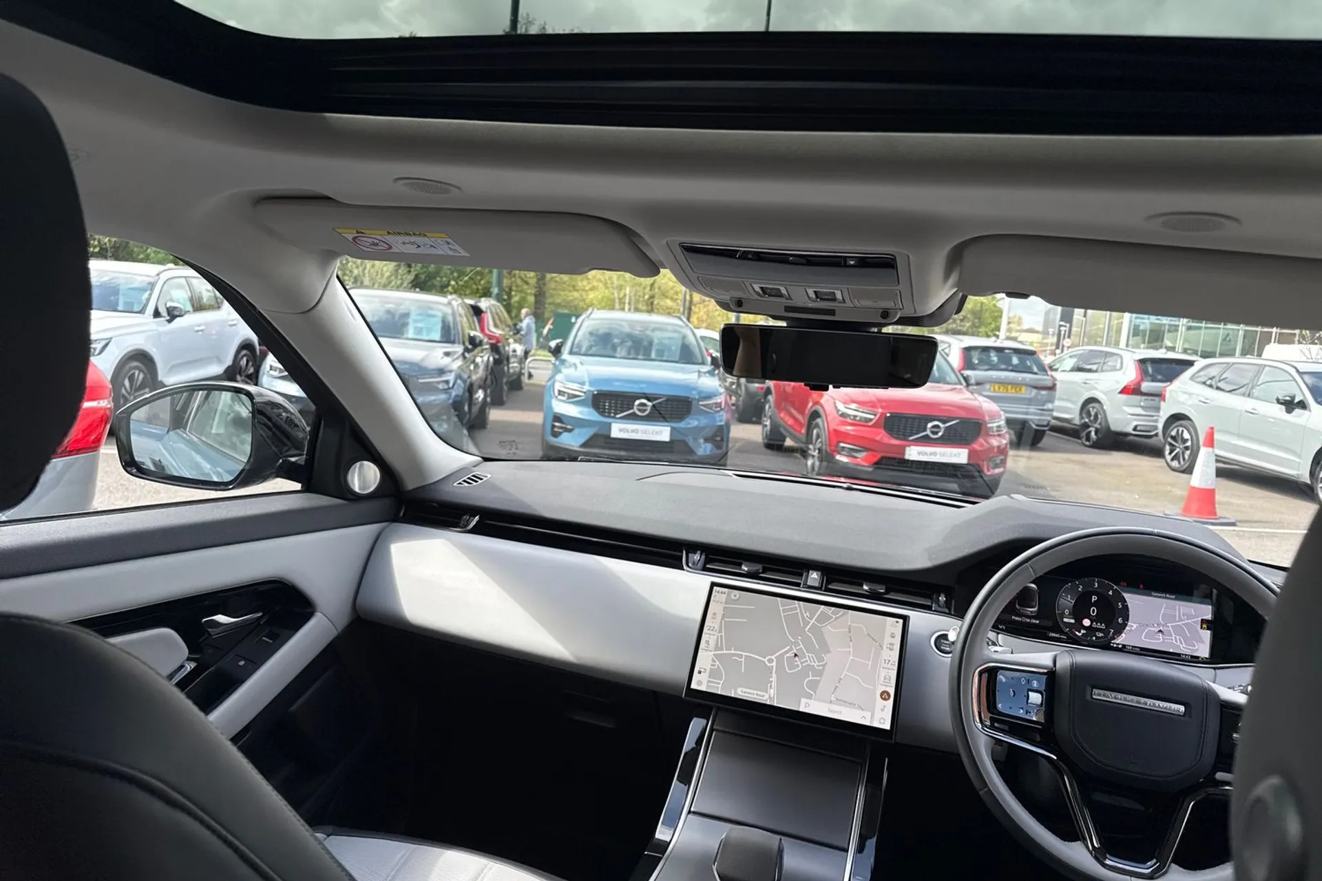 LAND ROVER RANGE ROVER EVOQUE thumbnail image number 33