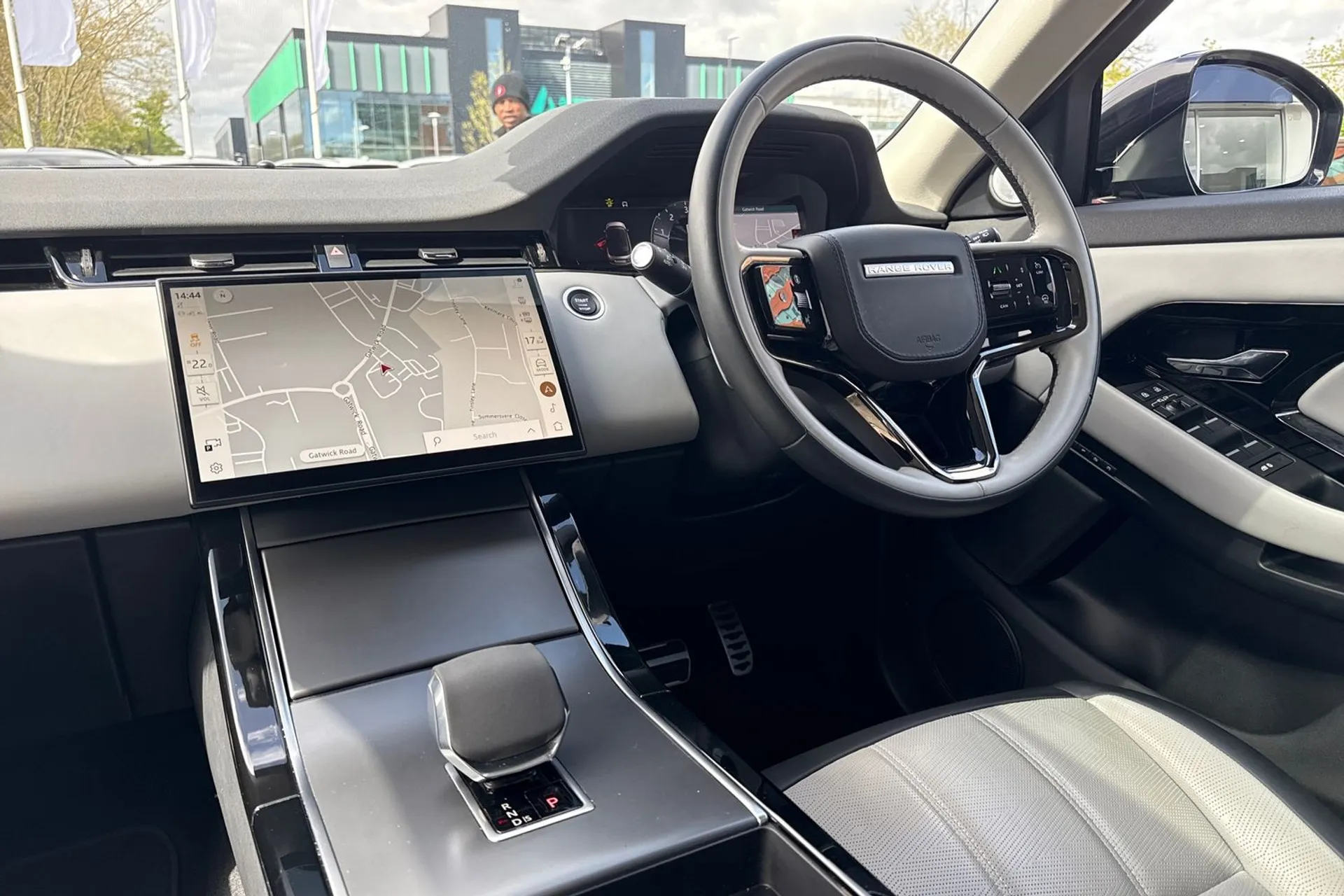 LAND ROVER RANGE ROVER EVOQUE thumbnail image number 36